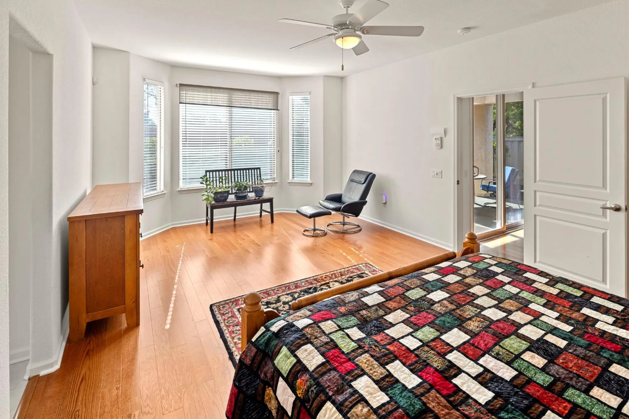 Property Slideshow image 21 of 41 | 3066 coopers hawk loop, Lincoln, CA, 95648