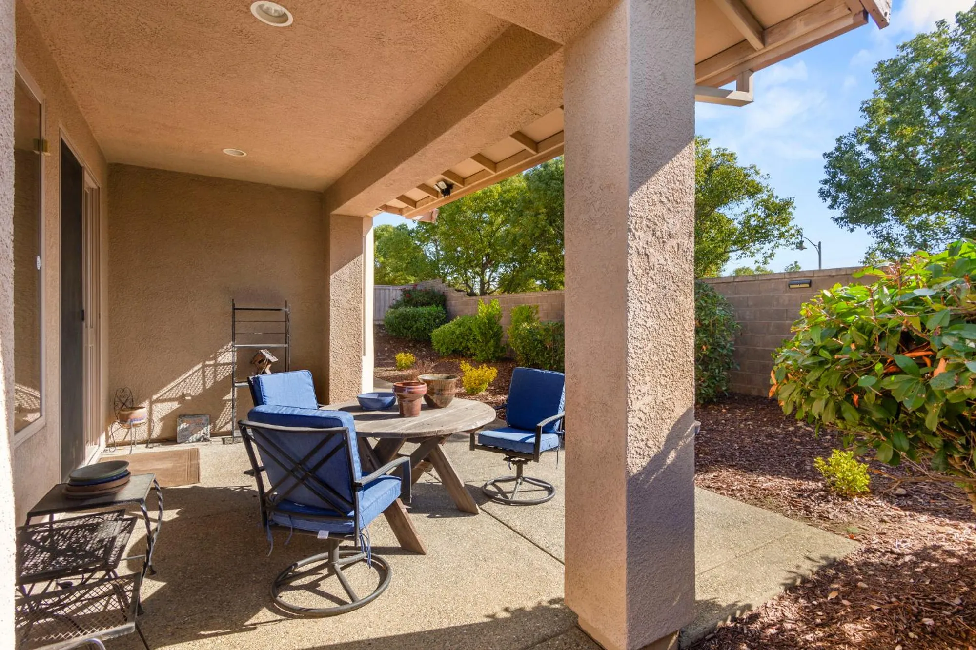 Property Slideshow image 32 of 41 | 3066 coopers hawk loop, Lincoln, CA, 95648
