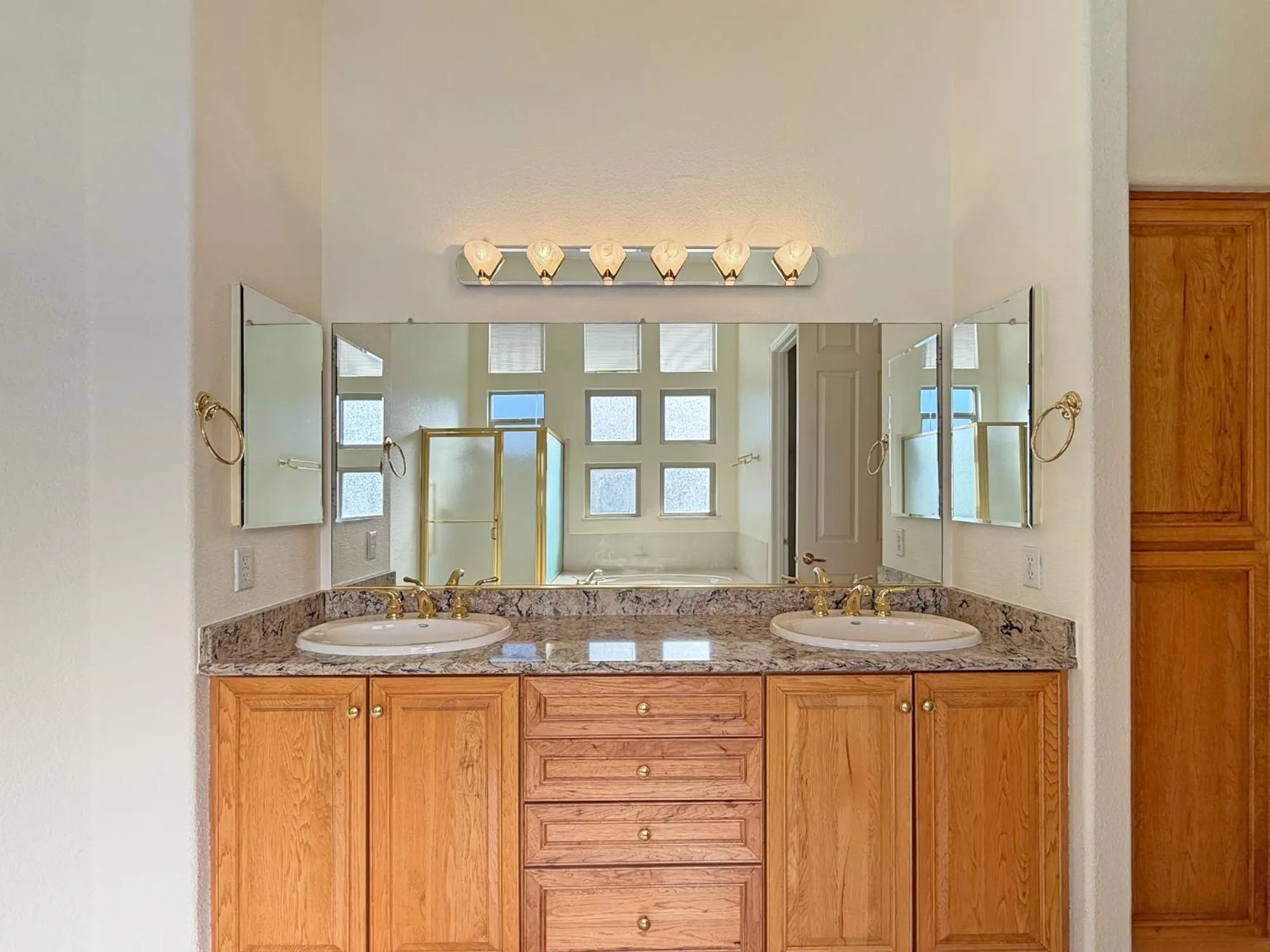 Property Slideshow image 29 of 43 | 1738 gingersnap ln, Lincoln, CA, 95648