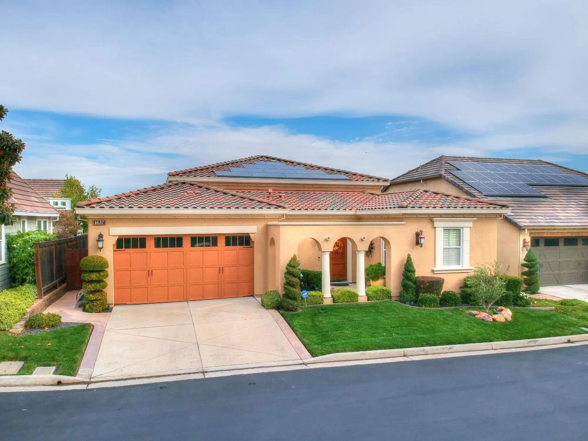 Property Slideshow image 2 of 49 | 1657 gamay ln, Brentwood, CA, 94513