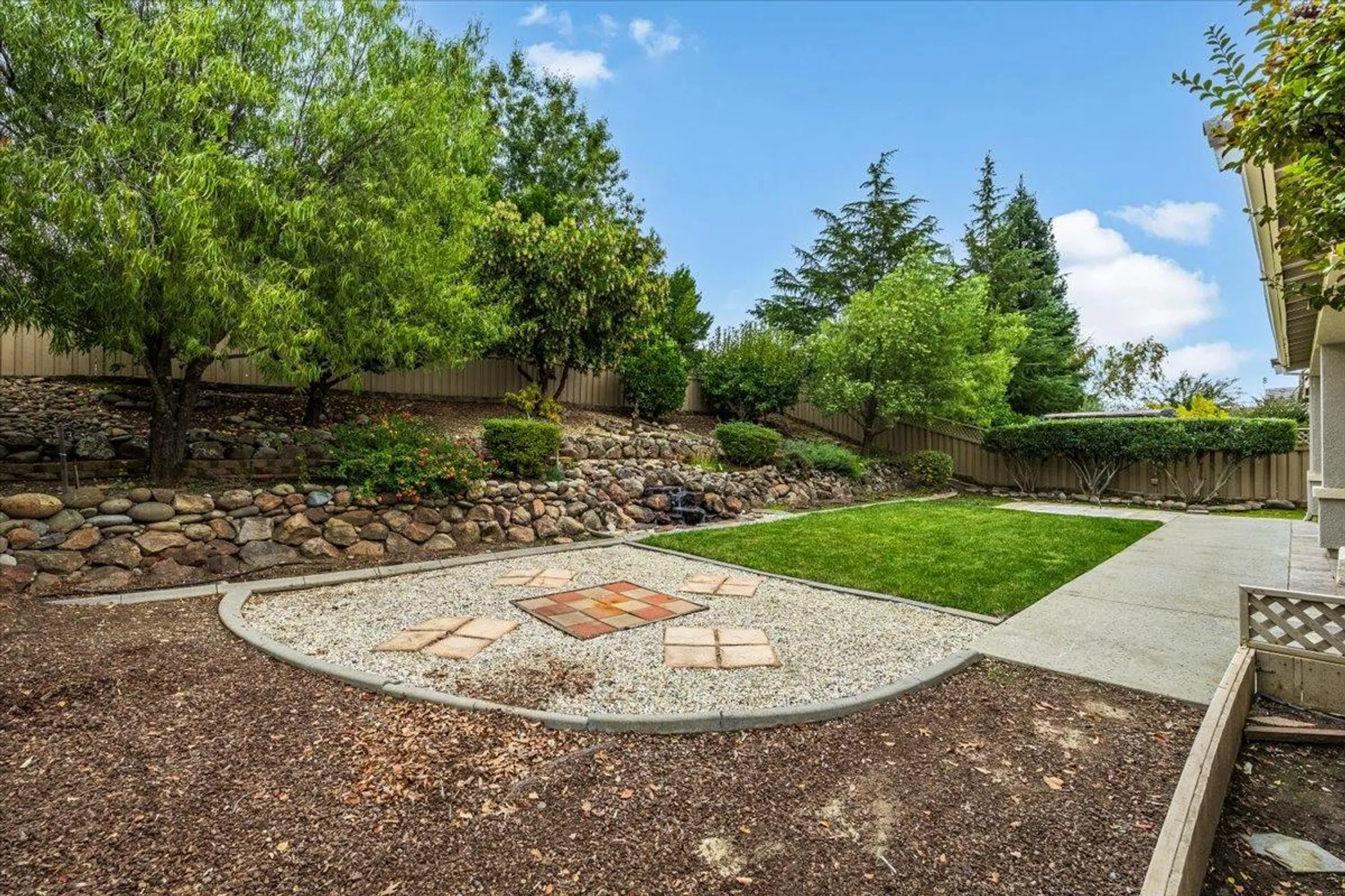 Property Slideshow image 28 of 31 | 851 rocky ridge ln, Lincoln, CA, 95648