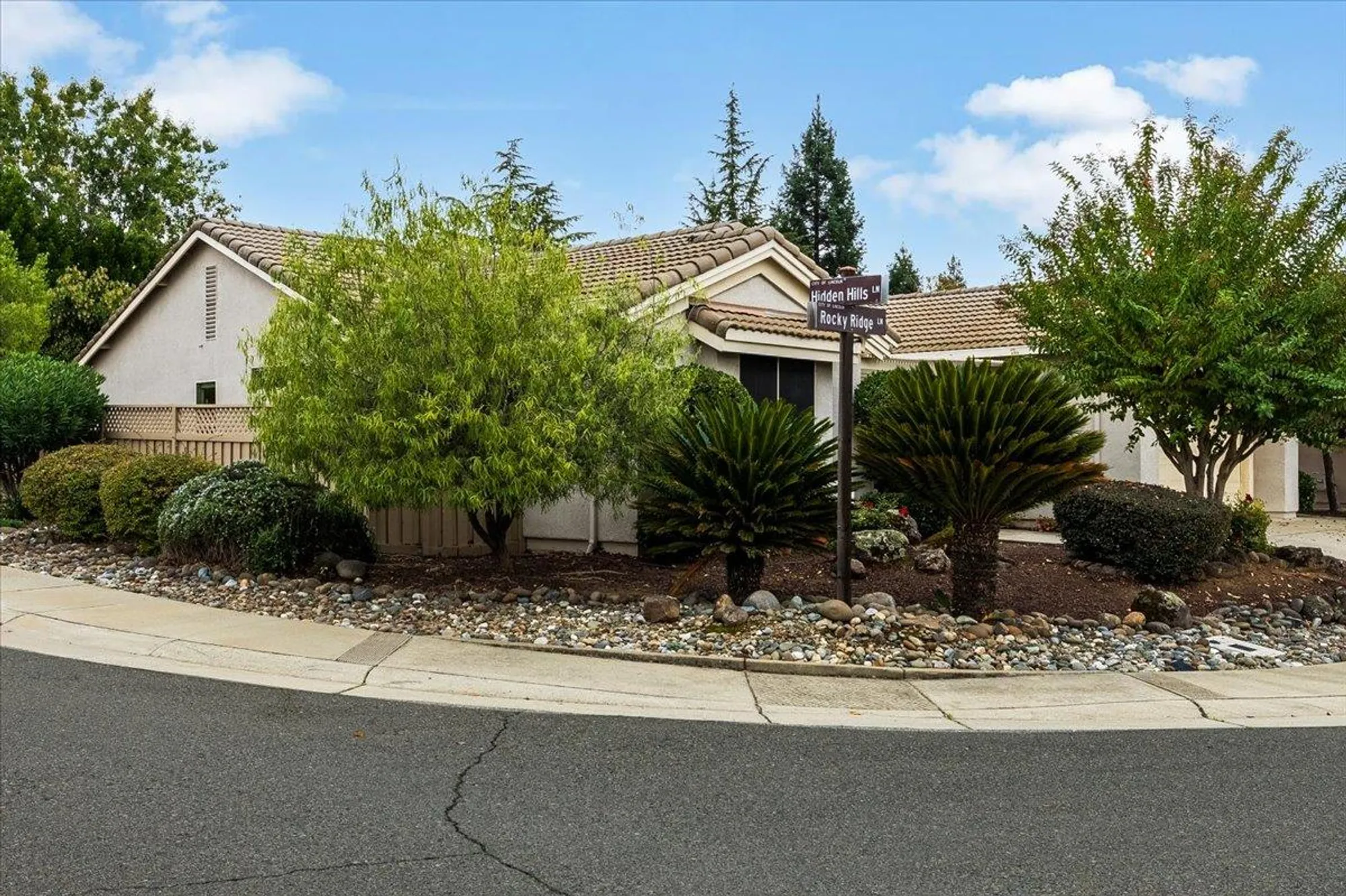Property Slideshow image 3 of 31 | 851 rocky ridge ln, Lincoln, CA, 95648