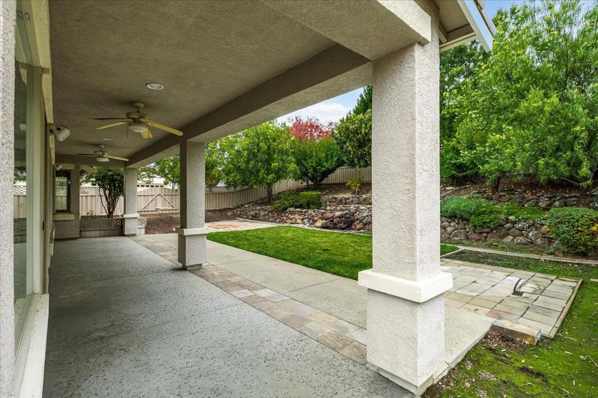 Property Slideshow image 26 of 31 | 851 rocky ridge ln, Lincoln, CA, 95648