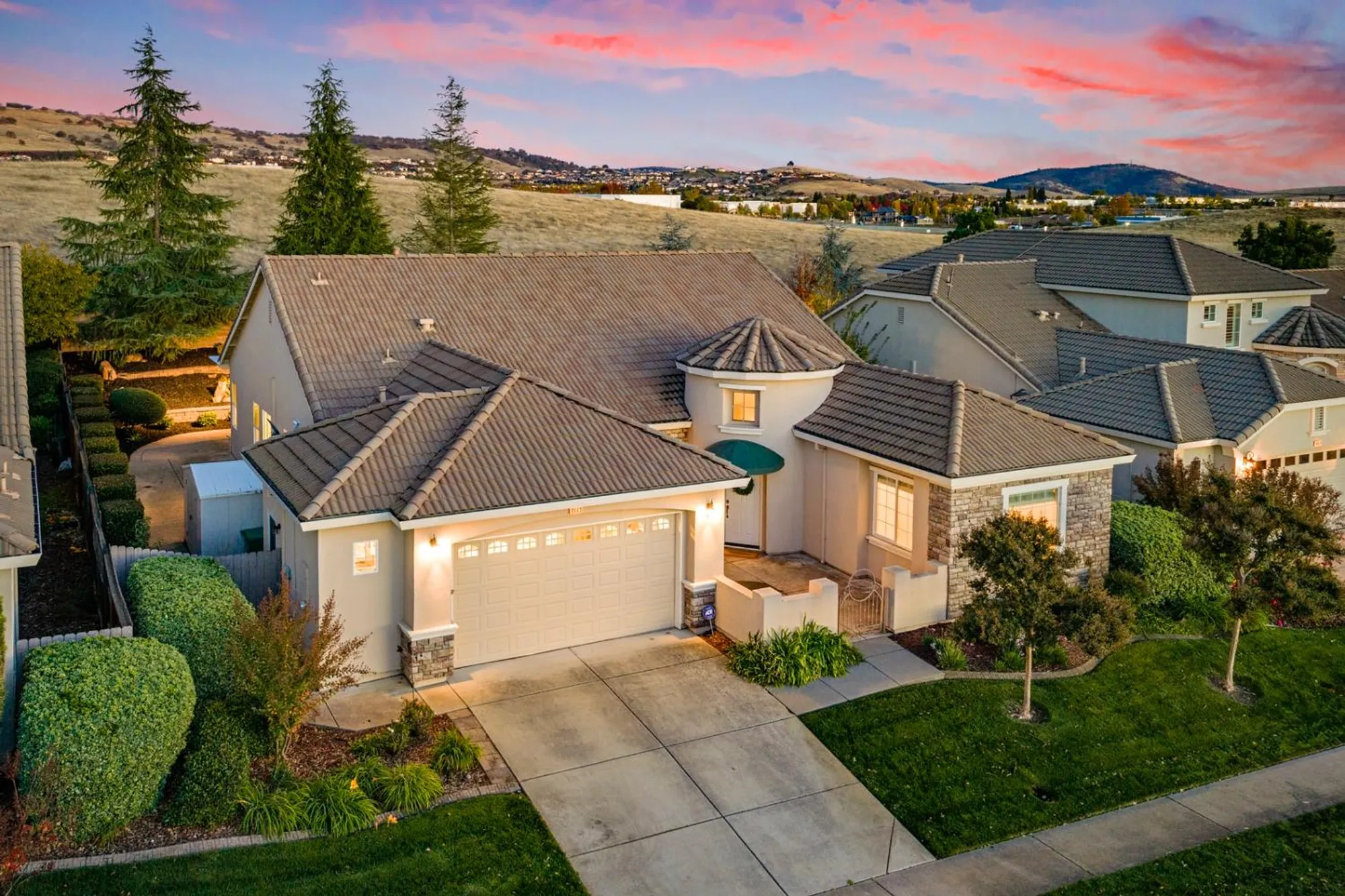 Property Slideshow image 1 of 54 | 4663 monte mar dr, El Dorado Hills, CA, 95762