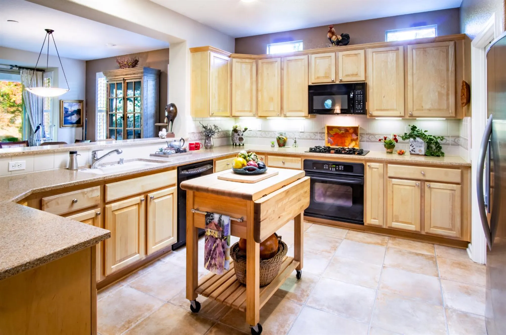 Property Slideshow image 5 of 44 | 1925 laurelhurst ln, Lincoln, CA, 95648