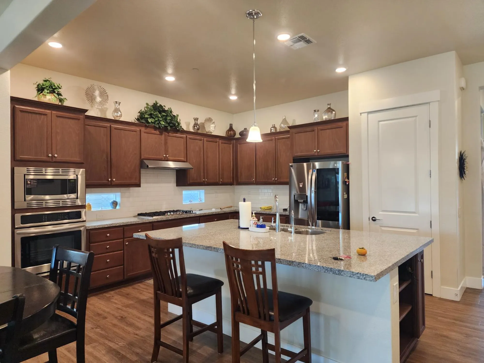 Property Slideshow image 4 of 14 | 1267 laurel dr, Manteca, CA, 95336