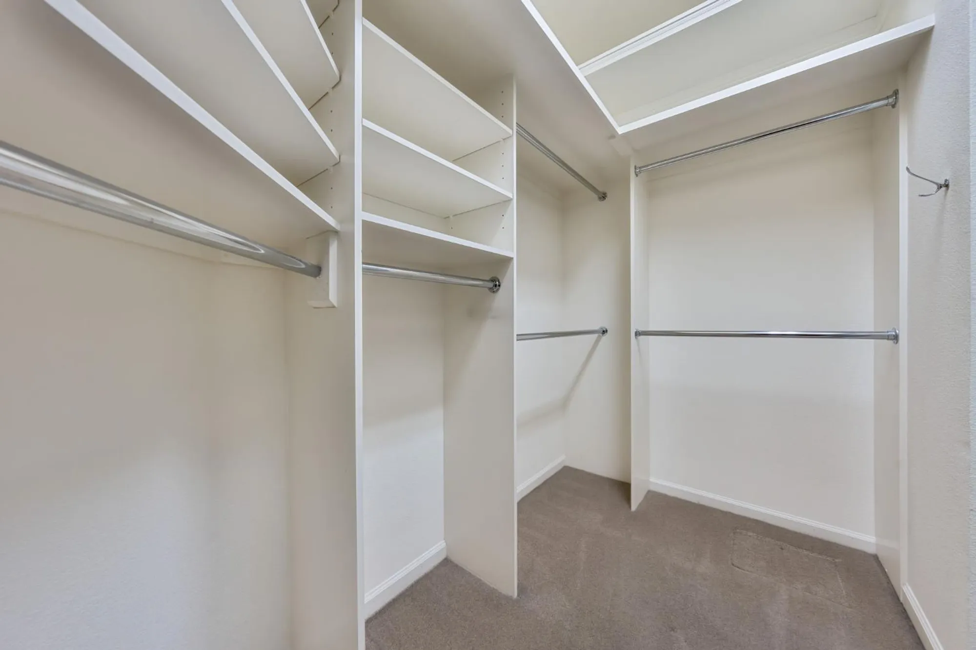 Property Slideshow image 33 of 84 | 325 station ct, Roseville, CA, 95747