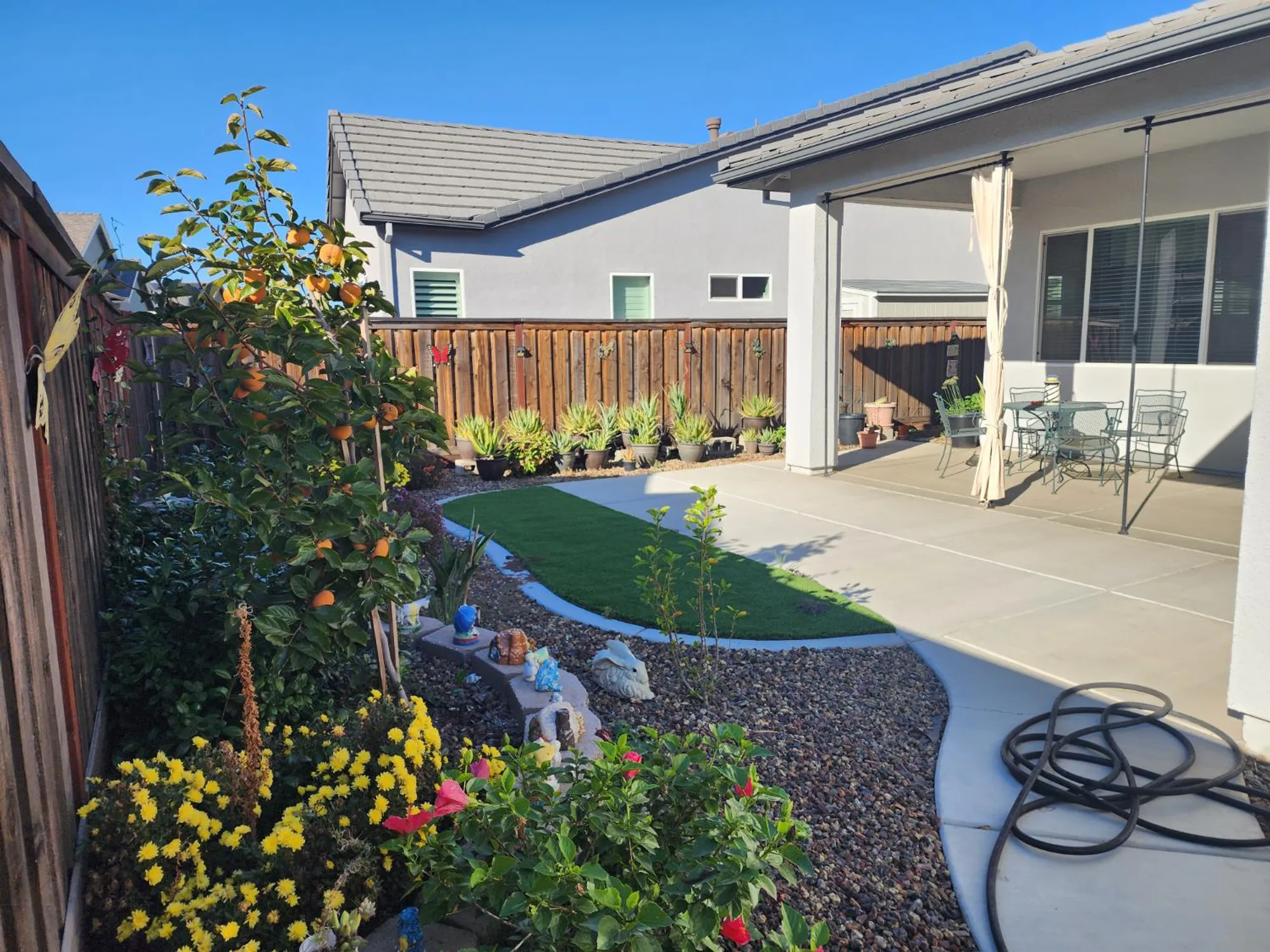 Property Slideshow image 14 of 14 | 1267 laurel dr, Manteca, CA, 95336