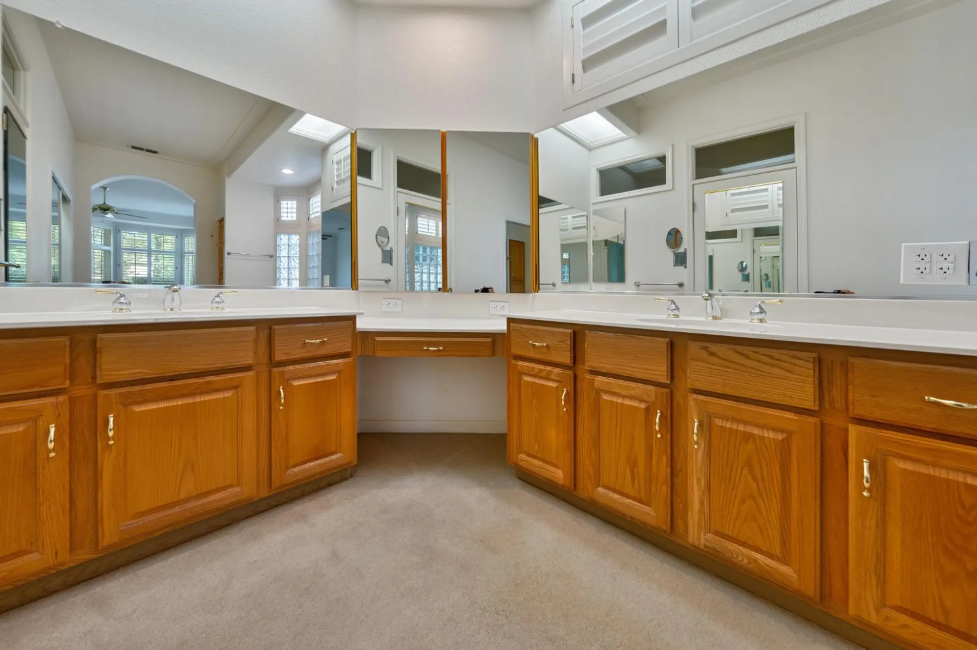 Property Slideshow image 28 of 84 | 325 station ct, Roseville, CA, 95747