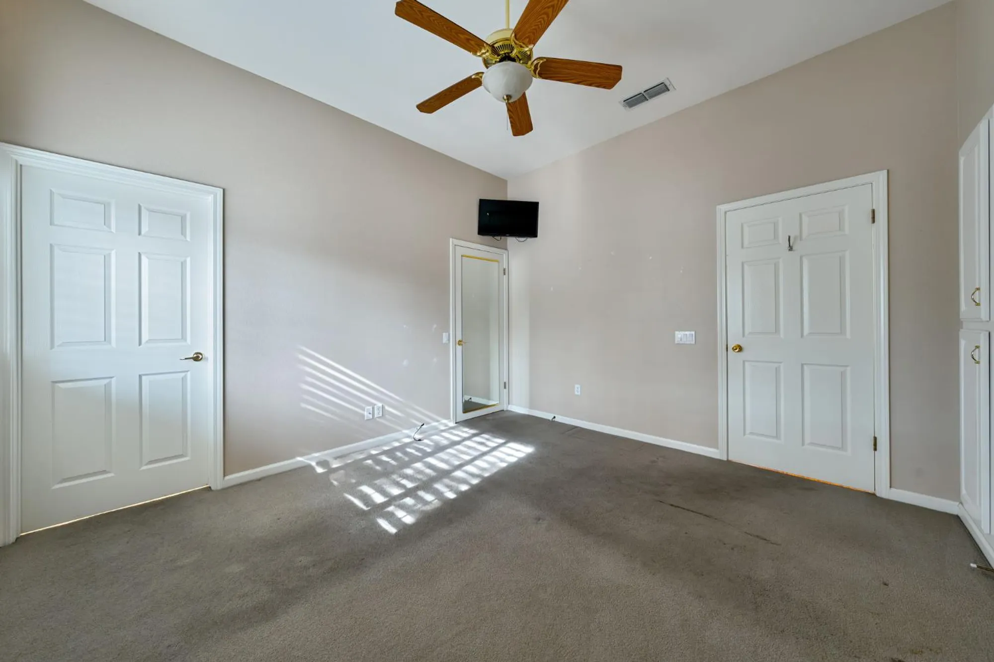 Property Slideshow image 36 of 84 | 325 station ct, Roseville, CA, 95747