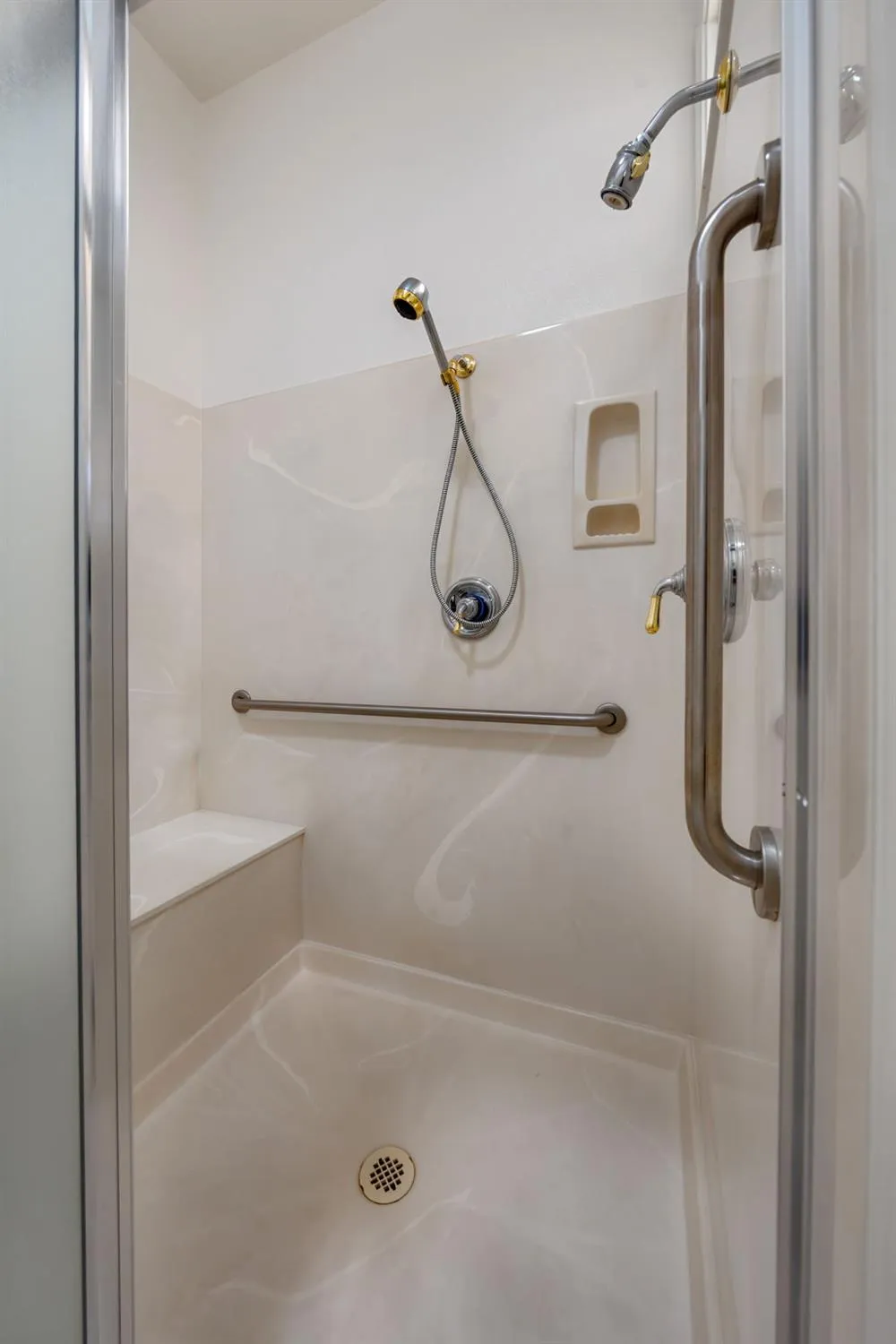 Property Slideshow image 32 of 84 | 325 station ct, Roseville, CA, 95747