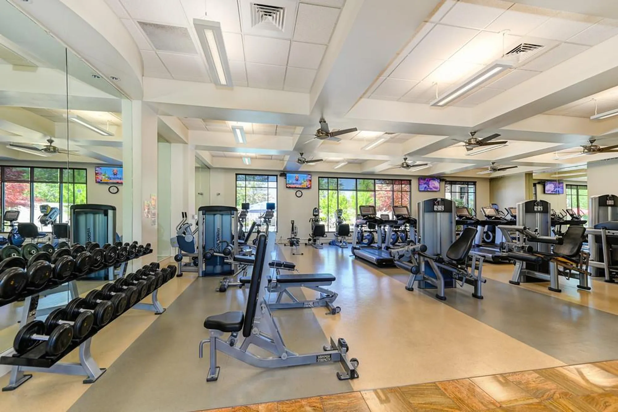 Property Slideshow image 42 of 43 | 2032 brixham dr, Roseville, CA, 95747