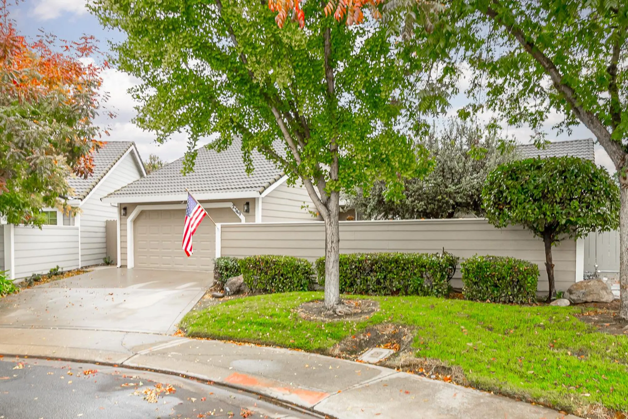 Property Slideshow image 3 of 30 | 2349 denbigh dr, Modesto, CA, 95356