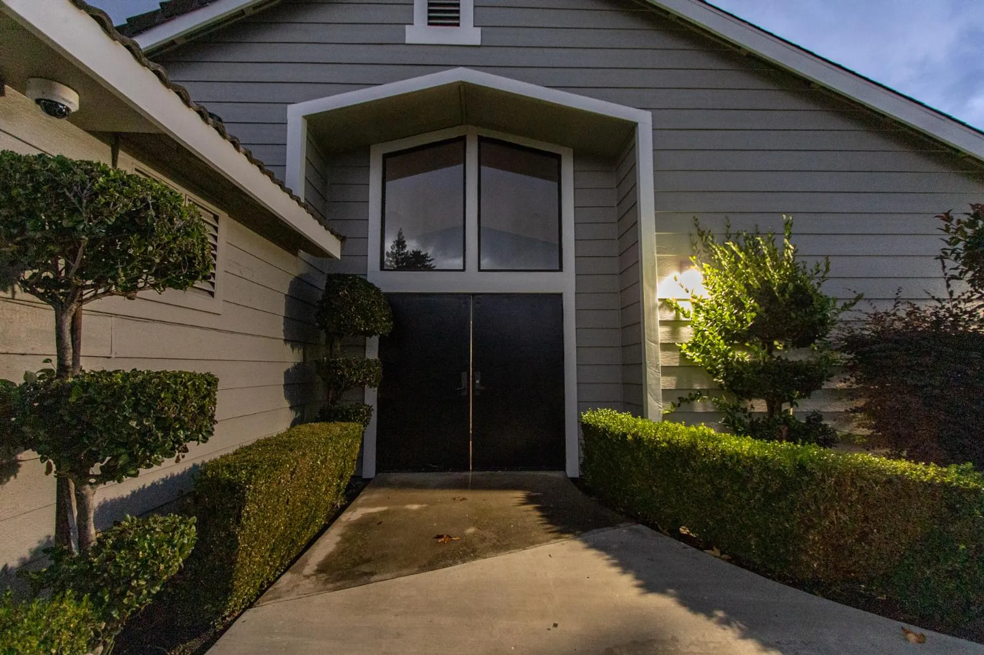 Property Slideshow image 42 of 54 | 2249 camborne dr, Modesto, CA, 95356