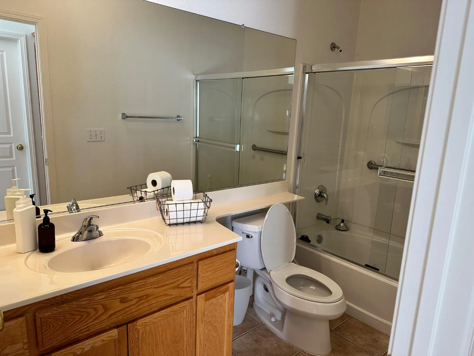 Property Slideshow image 24 of 32 | 9543 theresa cir, Stockton, CA, 95209