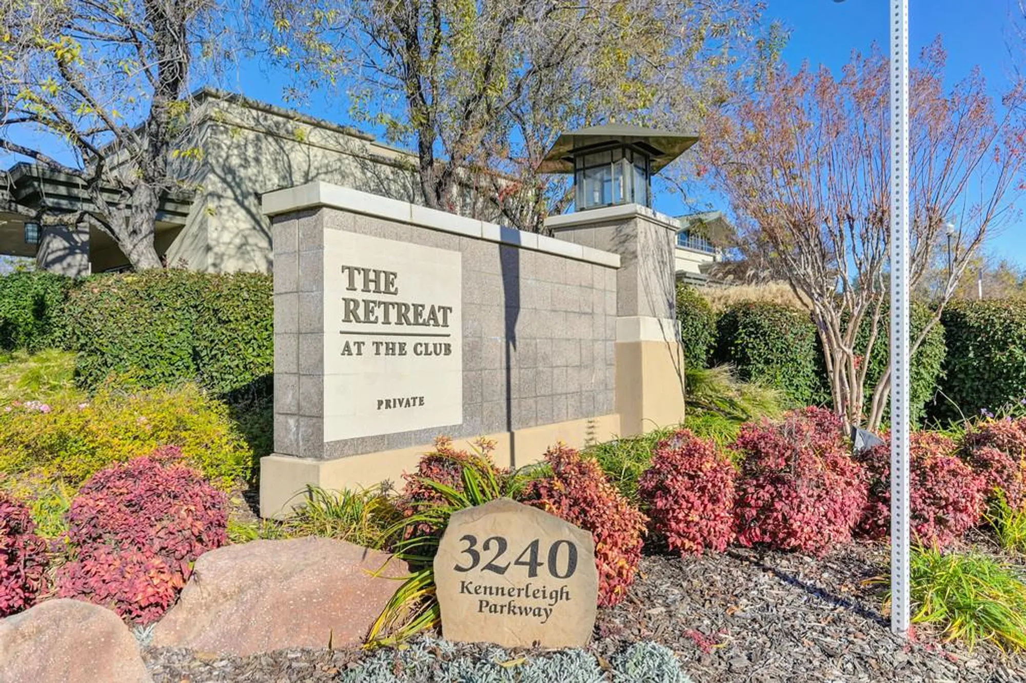 Property Slideshow image 34 of 43 | 2032 brixham dr, Roseville, CA, 95747