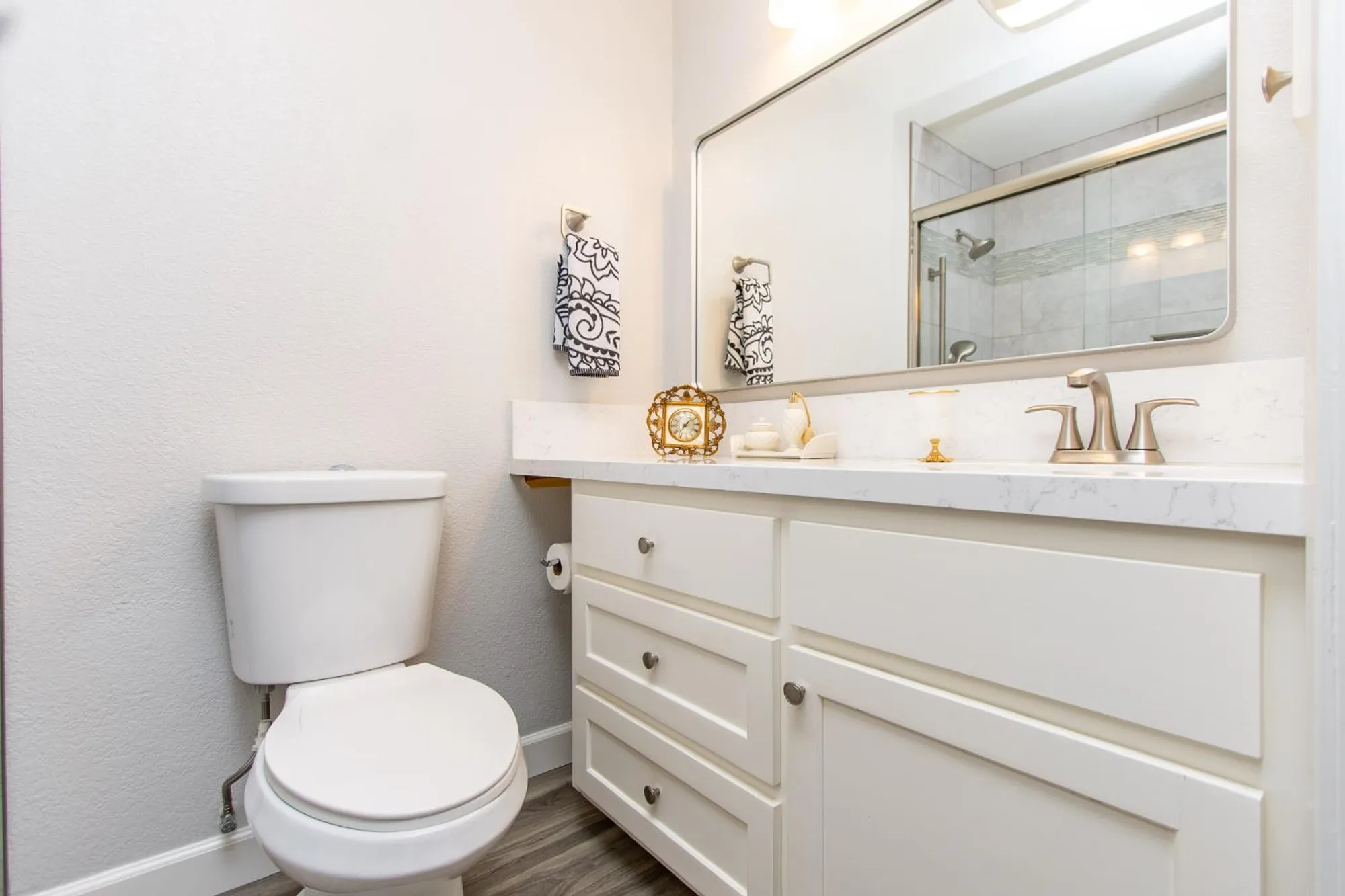 Property Slideshow image 27 of 54 | 2249 camborne dr, Modesto, CA, 95356