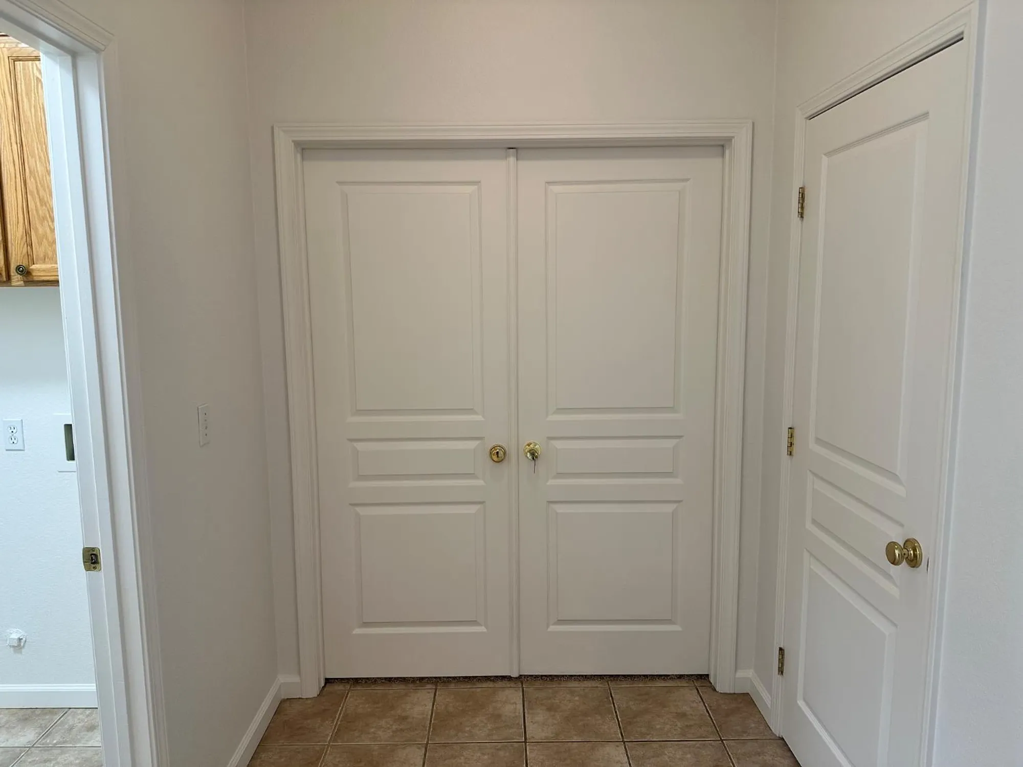 Property Slideshow image 19 of 32 | 9543 theresa cir, Stockton, CA, 95209