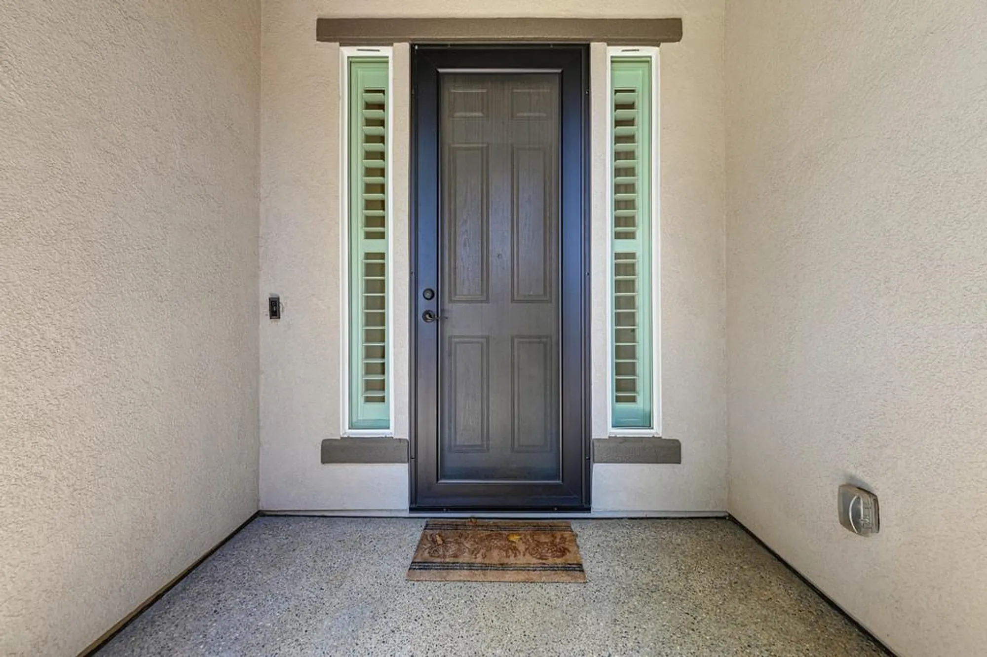 Property Slideshow image 3 of 43 | 2032 brixham dr, Roseville, CA, 95747