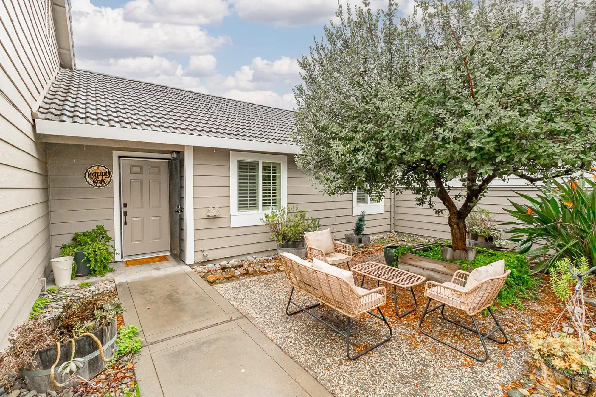 Property Slideshow image 5 of 30 | 2349 denbigh dr, Modesto, CA, 95356