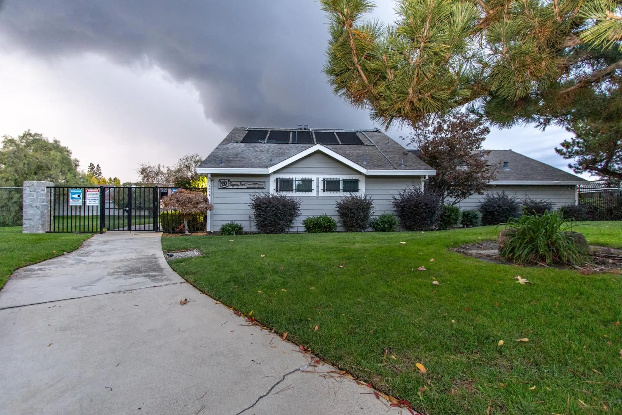 Property Slideshow image 41 of 54 | 2249 camborne dr, Modesto, CA, 95356