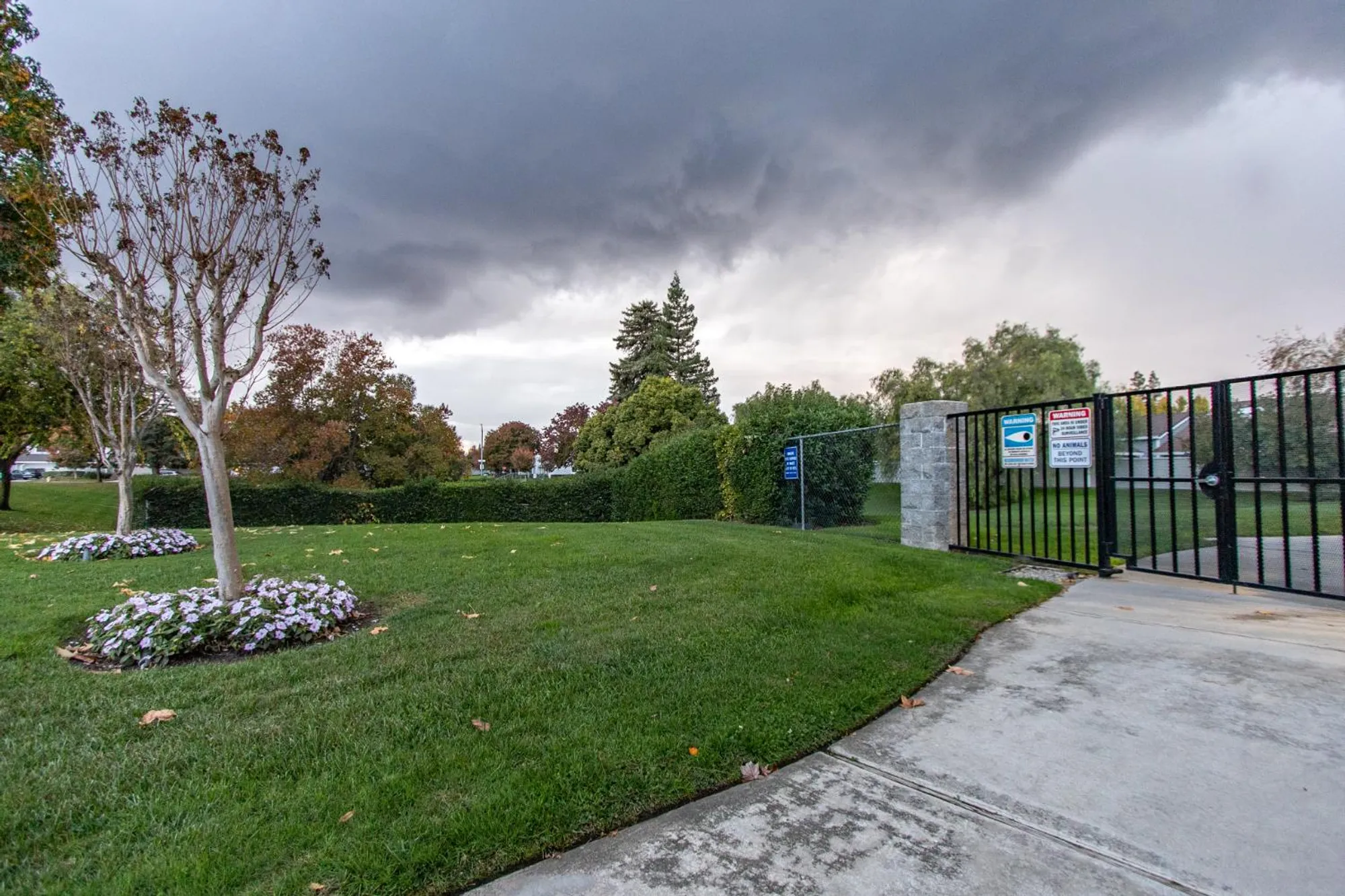 Property Slideshow image 43 of 54 | 2249 camborne dr, Modesto, CA, 95356