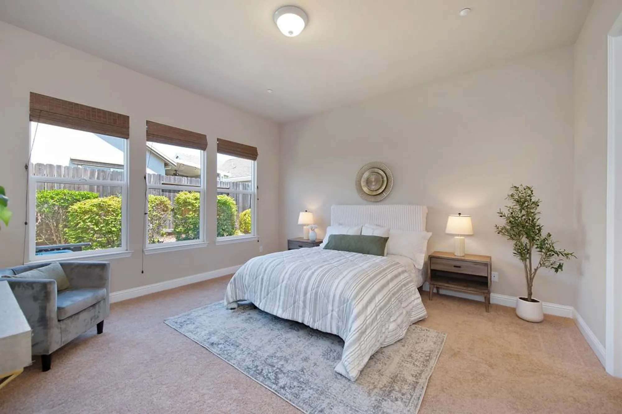 Property Slideshow image 22 of 43 | 2032 brixham dr, Roseville, CA, 95747