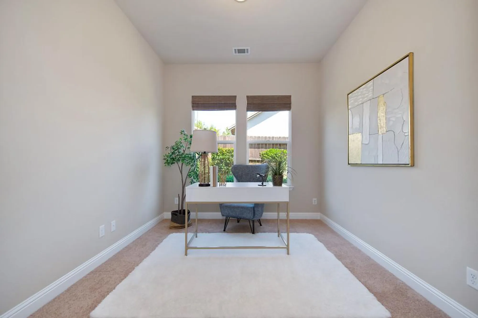 Property Slideshow image 28 of 43 | 2032 brixham dr, Roseville, CA, 95747