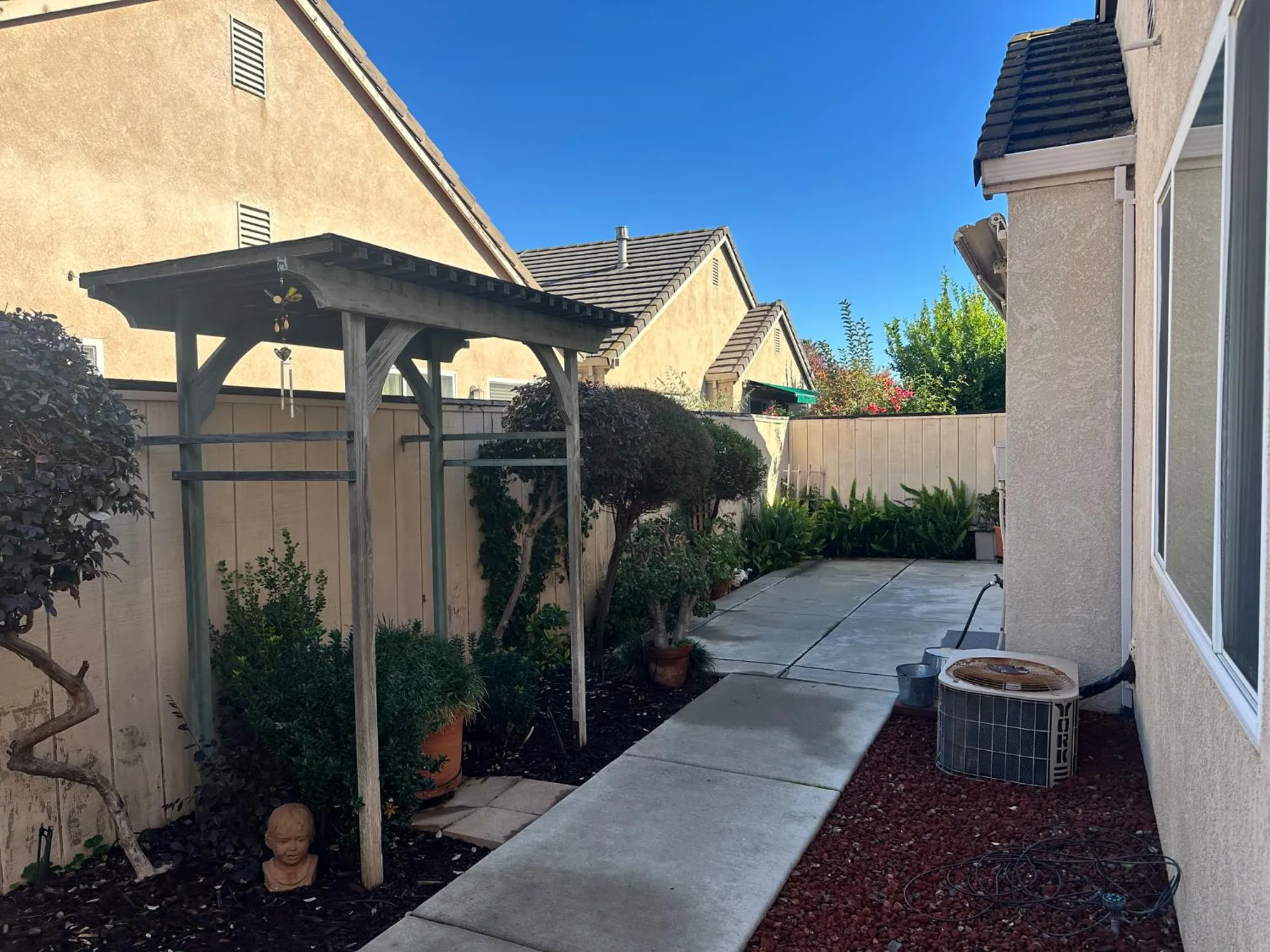 Property Slideshow image 31 of 32 | 9543 theresa cir, Stockton, CA, 95209