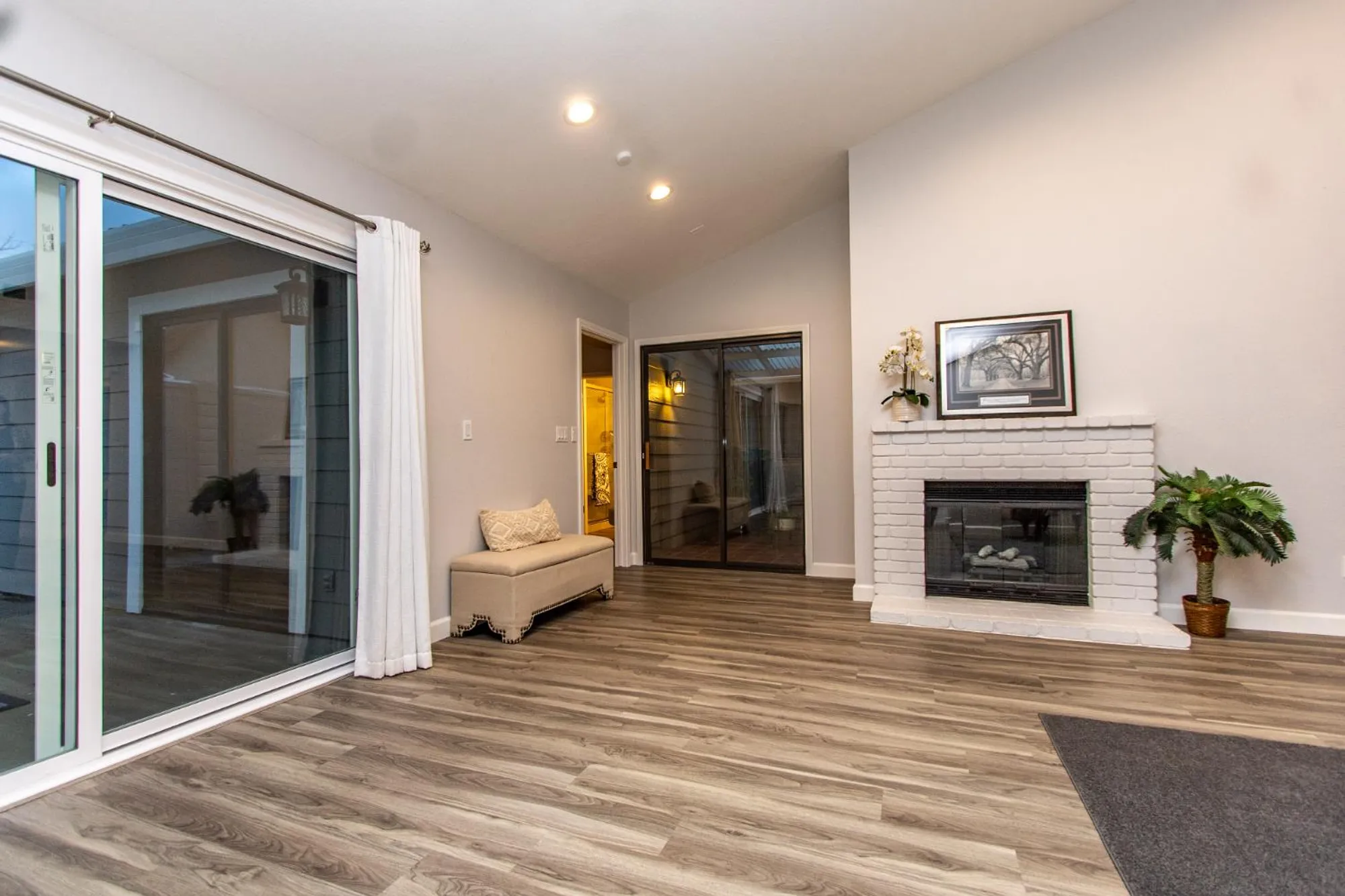 Property Slideshow image 13 of 54 | 2249 camborne dr, Modesto, CA, 95356