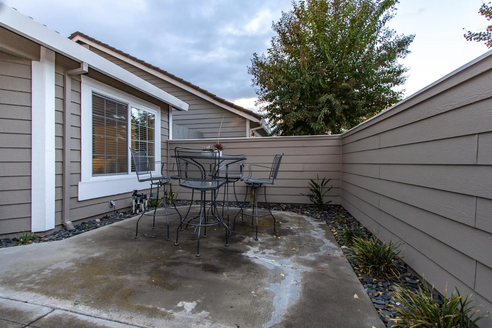 Property Slideshow image 6 of 54 | 2249 camborne dr, Modesto, CA, 95356