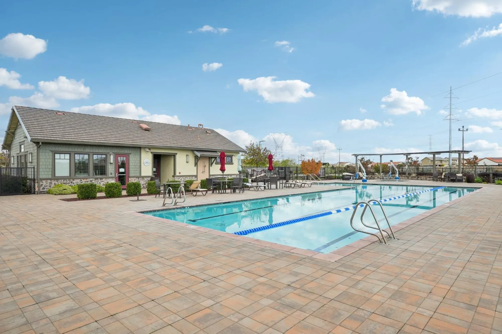 Property Slideshow image 13 of 40 | 9224 vervain way, Sacramento, CA, 95829