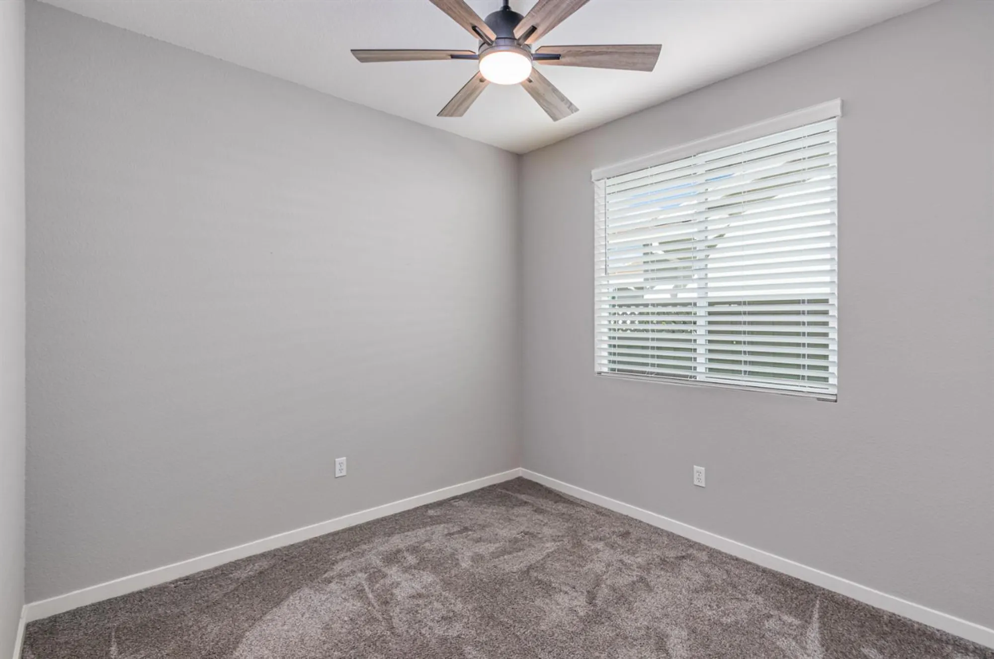 Property Slideshow image 19 of 34 | 151 stags leap ln, Lincoln, CA, 95648