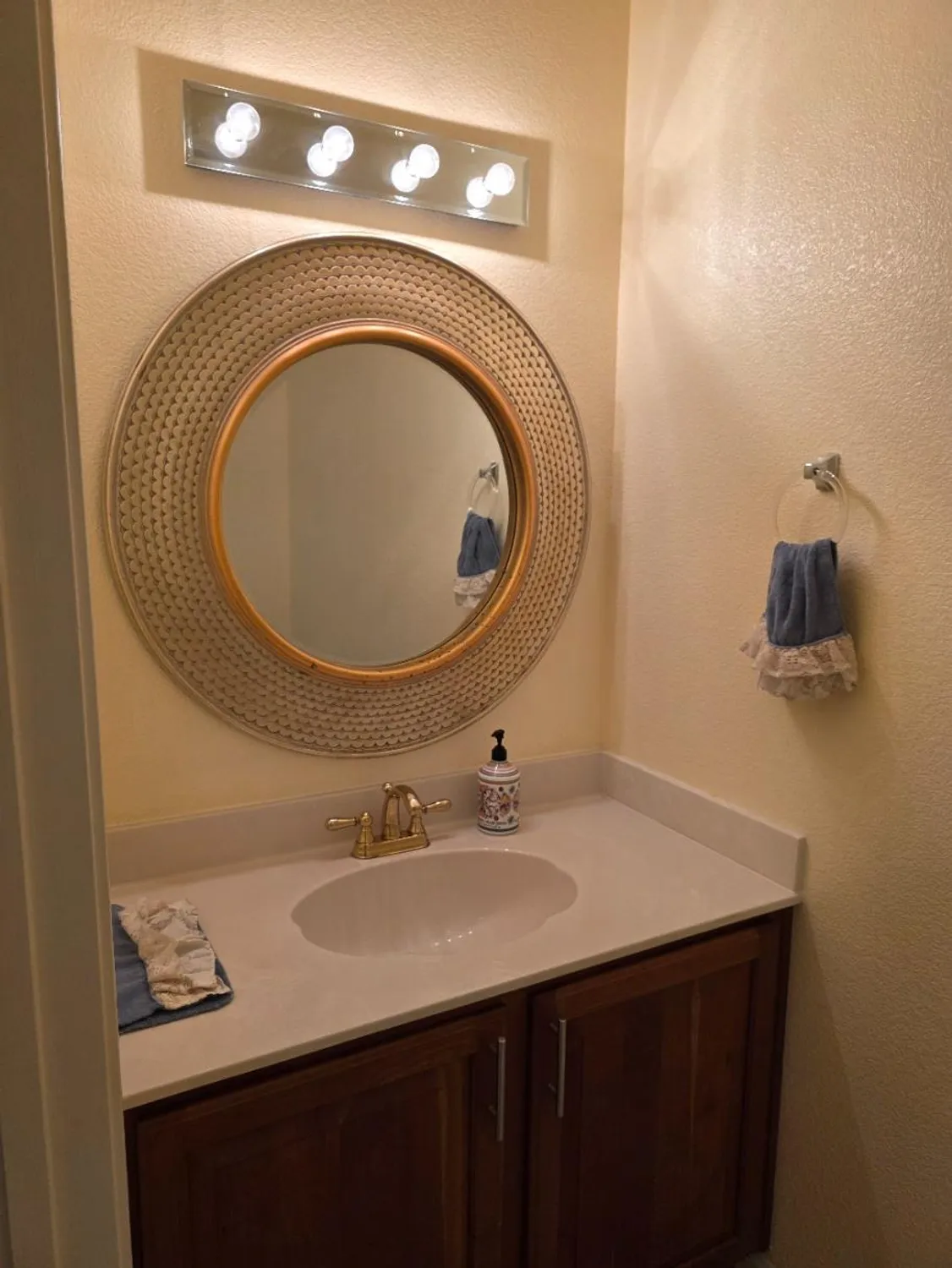 Property Slideshow image 27 of 43 | 2344 winding way, Lincoln, CA, 95648