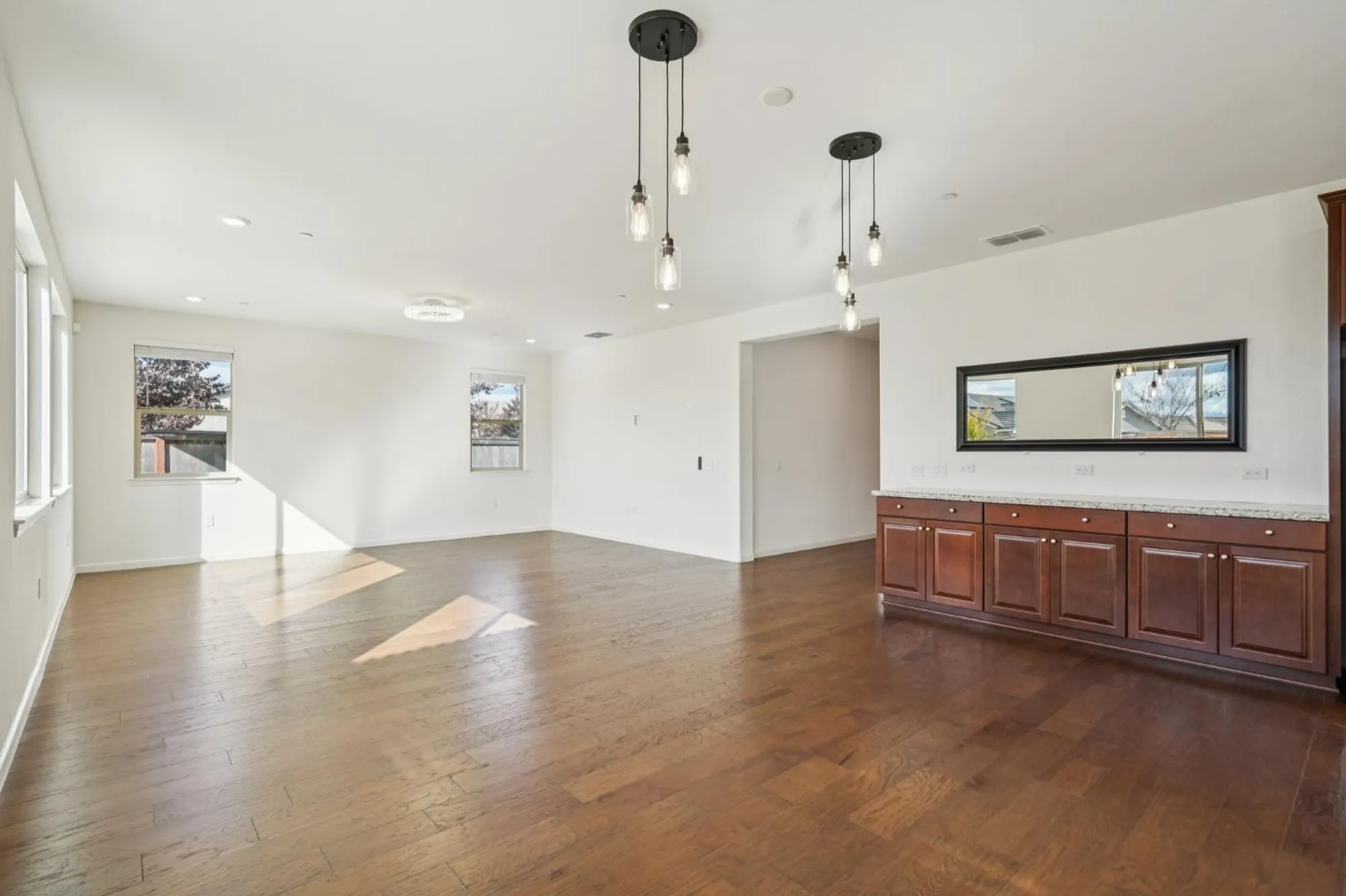 Property Slideshow image 6 of 40 | 9224 vervain way, Sacramento, CA, 95829