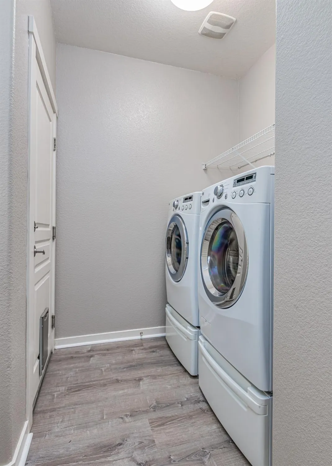 Property Slideshow image 23 of 34 | 151 stags leap ln, Lincoln, CA, 95648