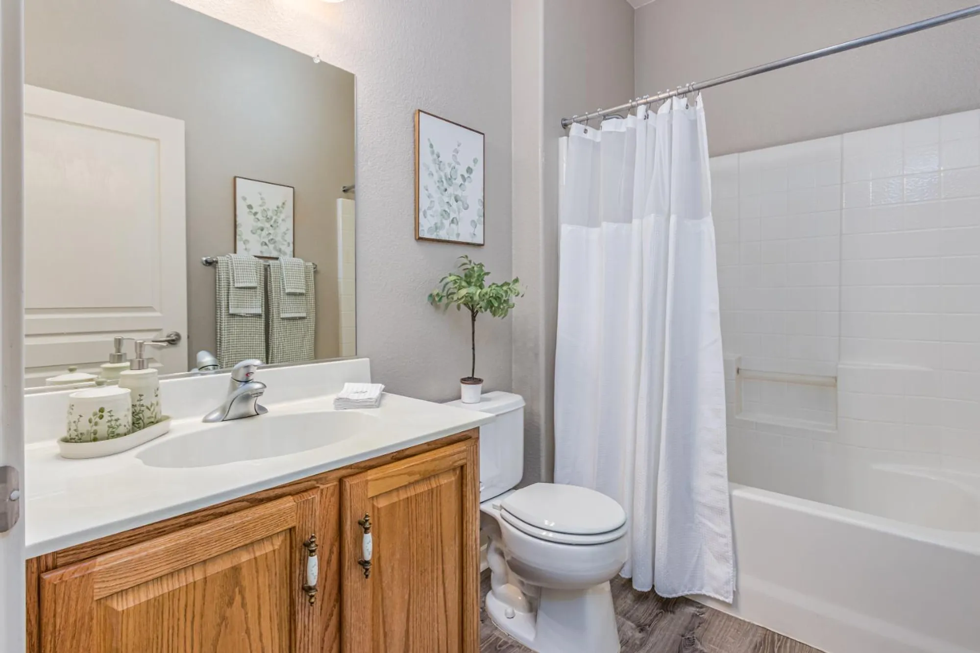 Property Slideshow image 21 of 34 | 151 stags leap ln, Lincoln, CA, 95648