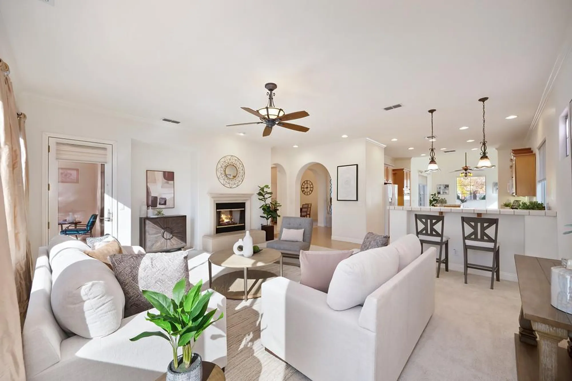 Property Slideshow image 12 of 99 | 2558 heritage park ln, Sacramento, CA, 95835