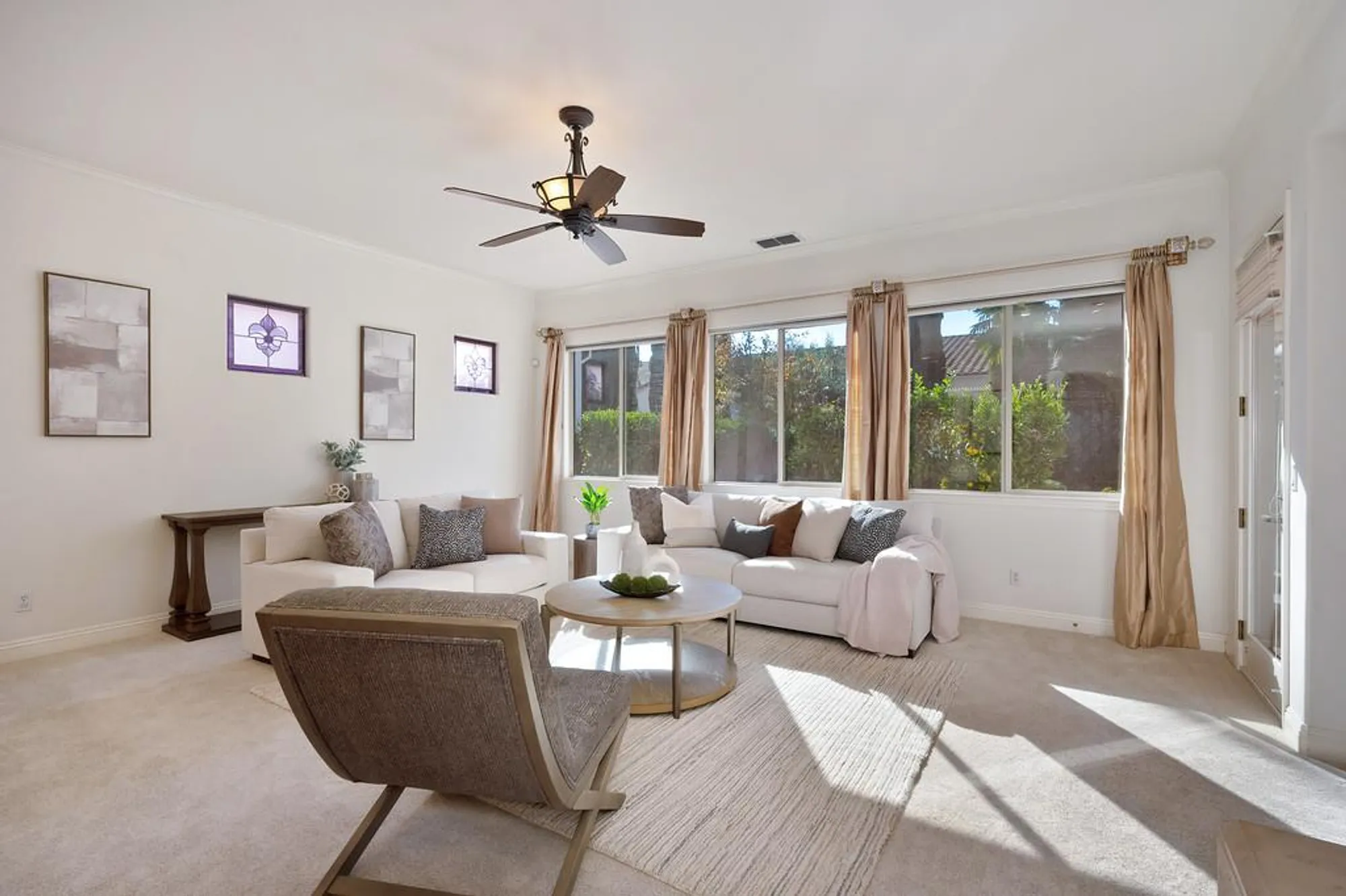 Property Slideshow image 9 of 99 | 2558 heritage park ln, Sacramento, CA, 95835