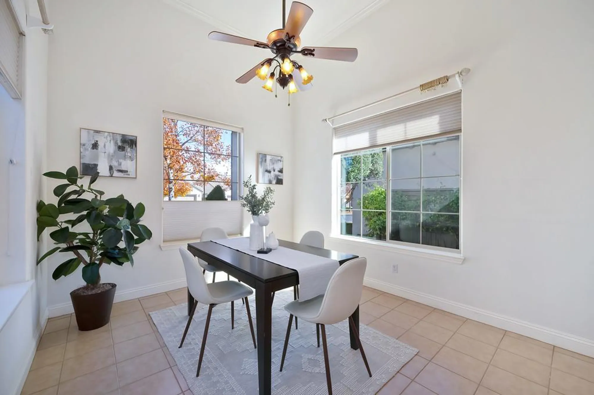 Property Slideshow image 21 of 99 | 2558 heritage park ln, Sacramento, CA, 95835