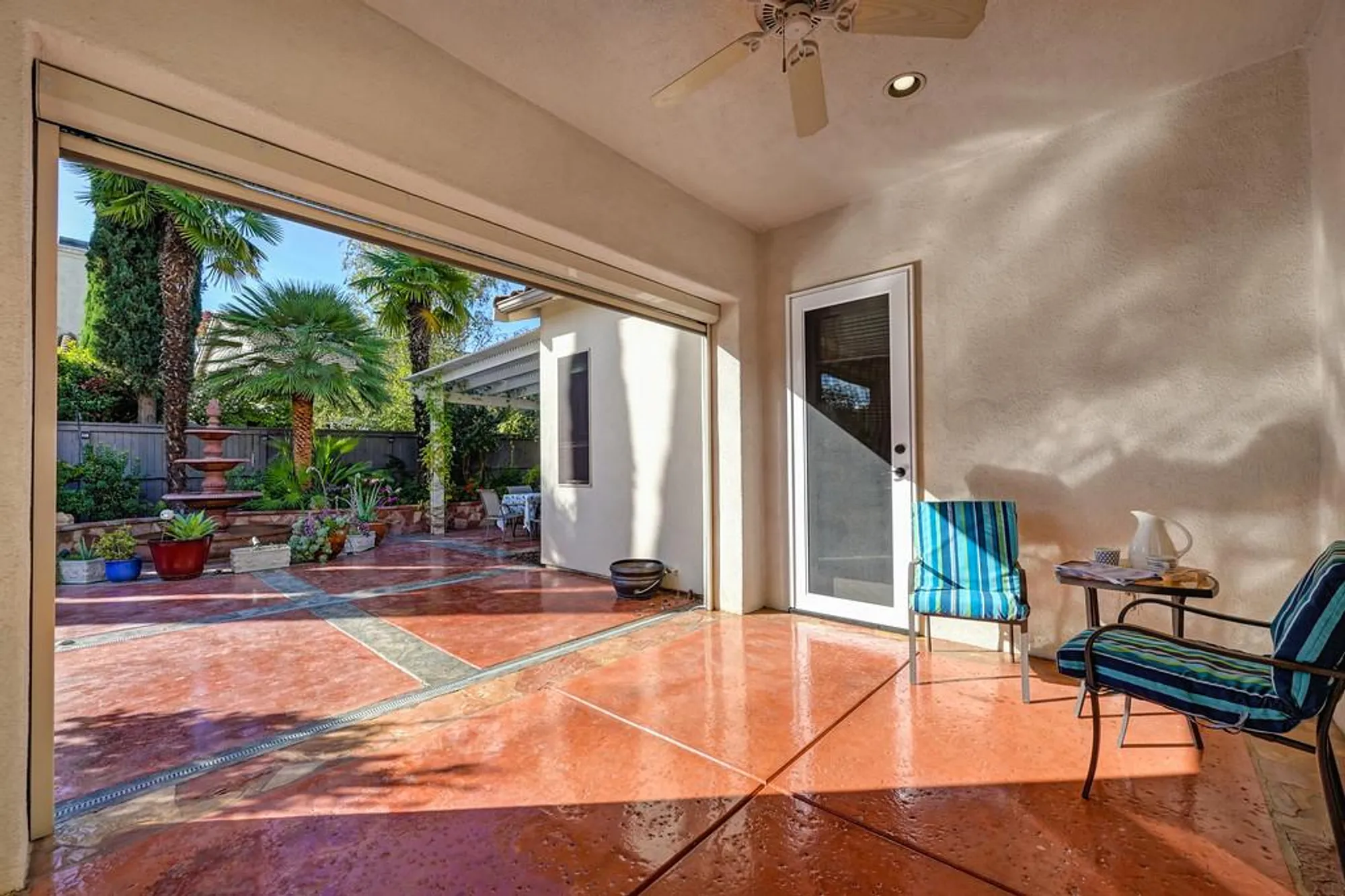 Property Slideshow image 47 of 99 | 2558 heritage park ln, Sacramento, CA, 95835