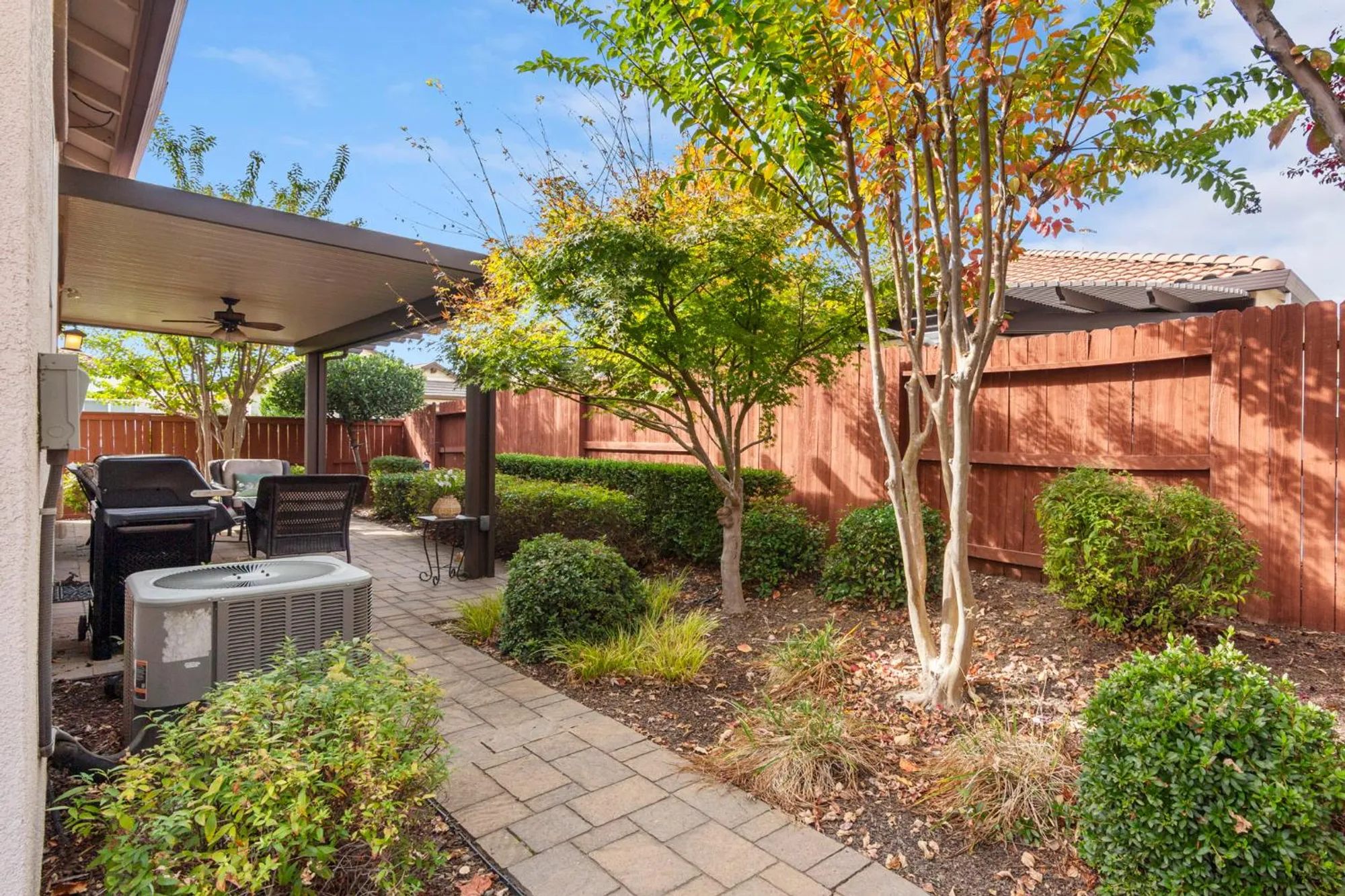 Property Slideshow image 39 of 68 | 2072 brixham dr, Roseville, CA, 95747