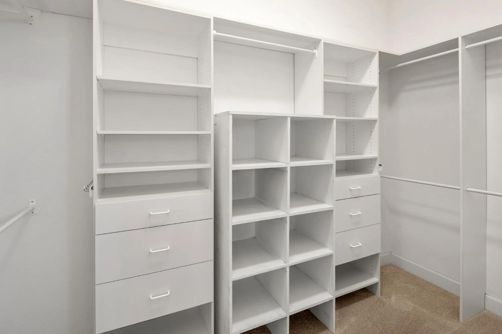 Property Slideshow image 25 of 77 | 1554 summerhill ln, Lincoln, CA, 95648