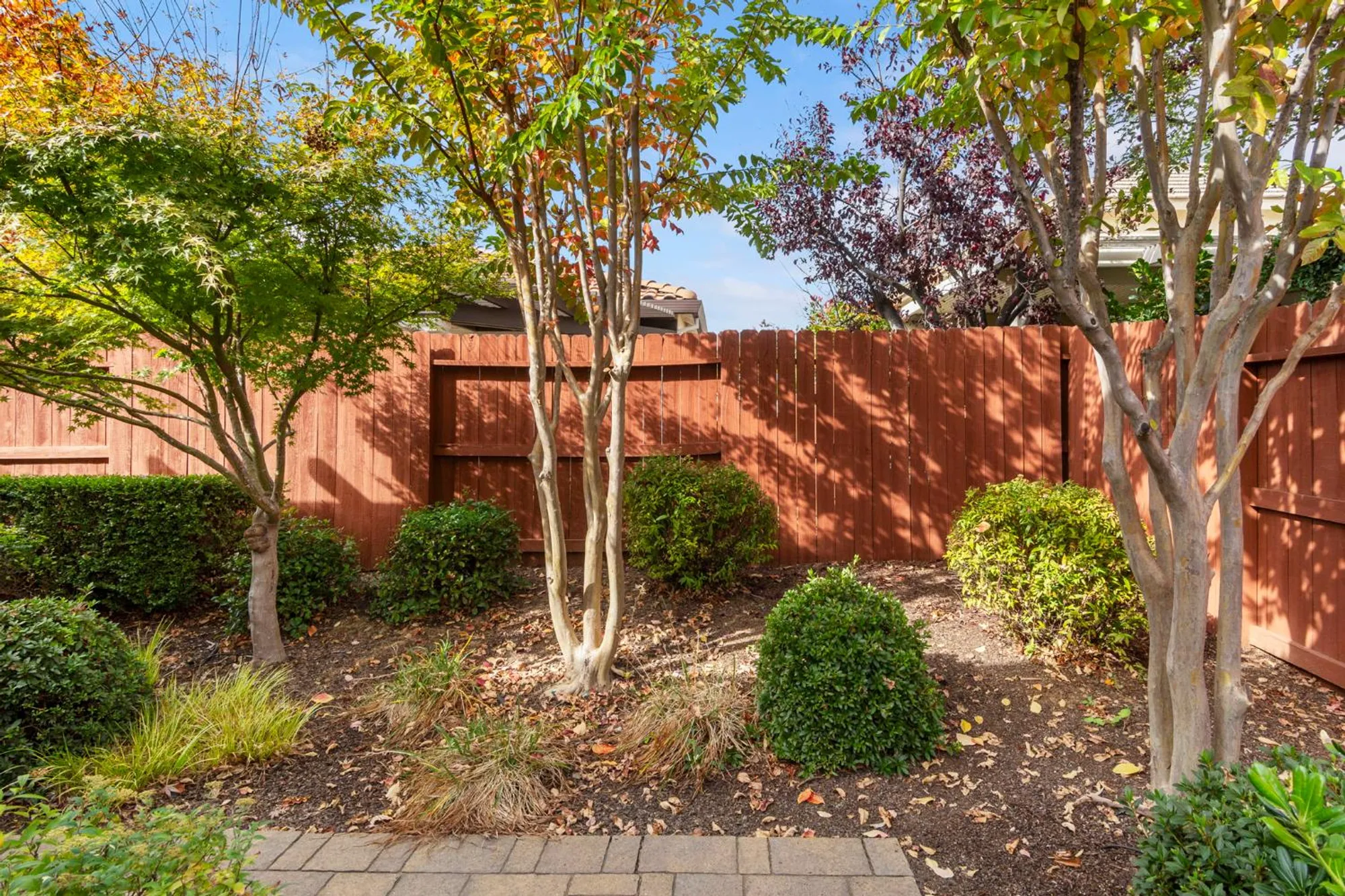 Property Slideshow image 41 of 68 | 2072 brixham dr, Roseville, CA, 95747