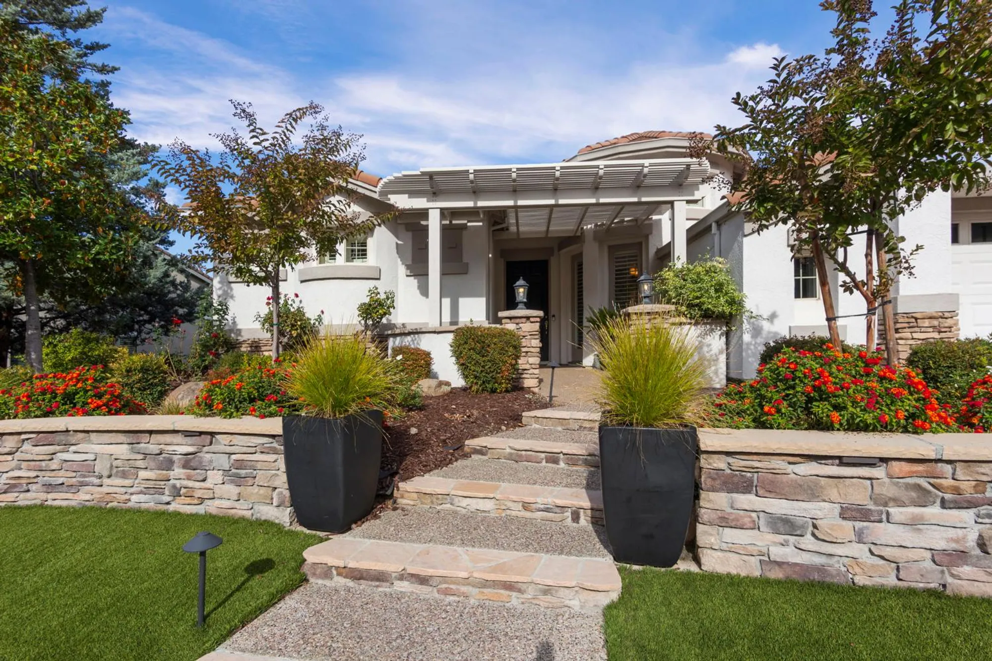 Property Slideshow image 4 of 77 | 1554 summerhill ln, Lincoln, CA, 95648