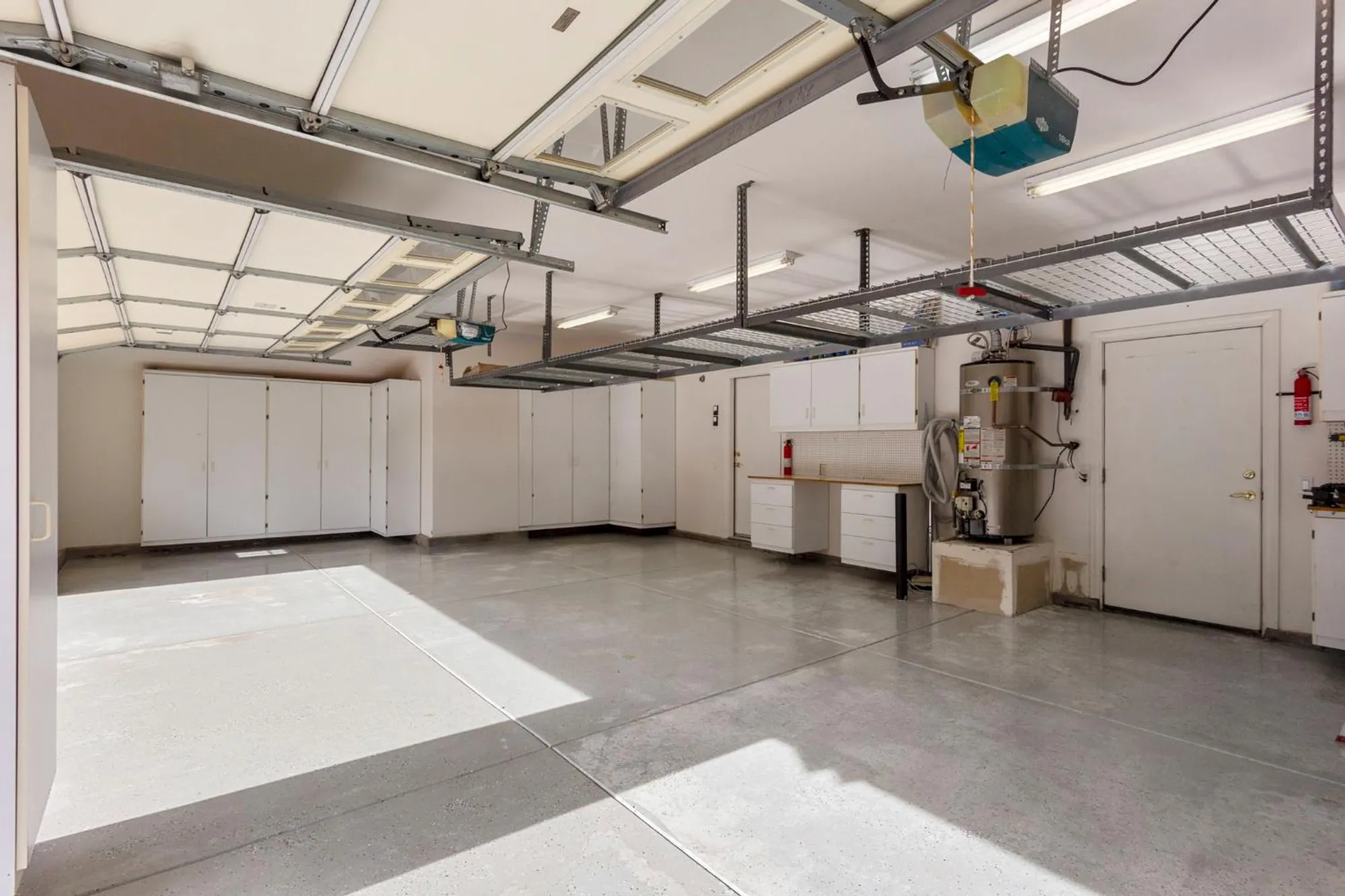 Property Slideshow image 48 of 77 | 1554 summerhill ln, Lincoln, CA, 95648