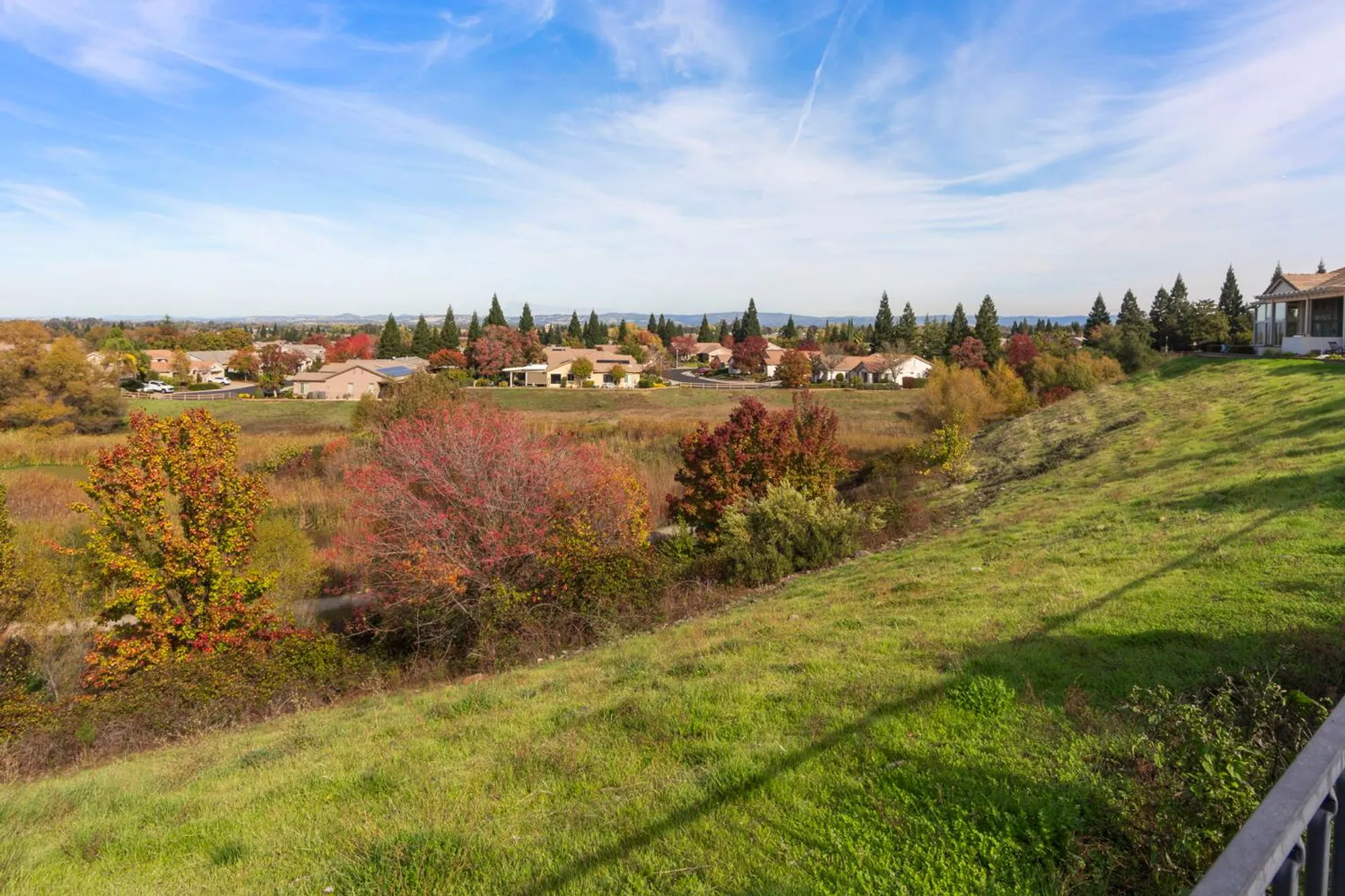 Property Slideshow image 38 of 77 | 1554 summerhill ln, Lincoln, CA, 95648