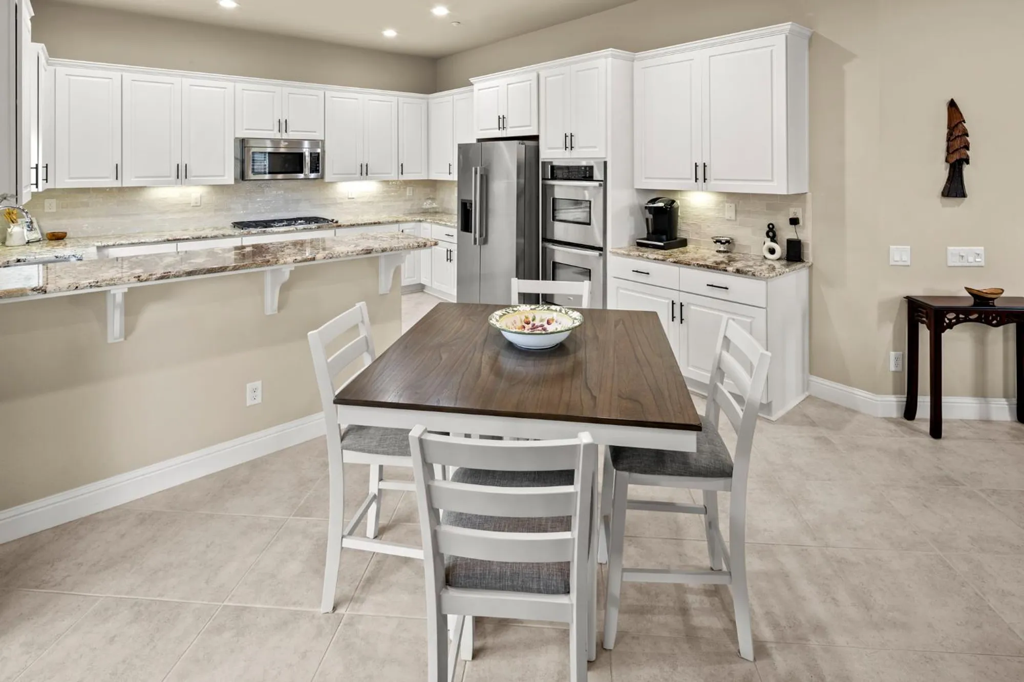 Property Slideshow image 9 of 68 | 2072 brixham dr, Roseville, CA, 95747