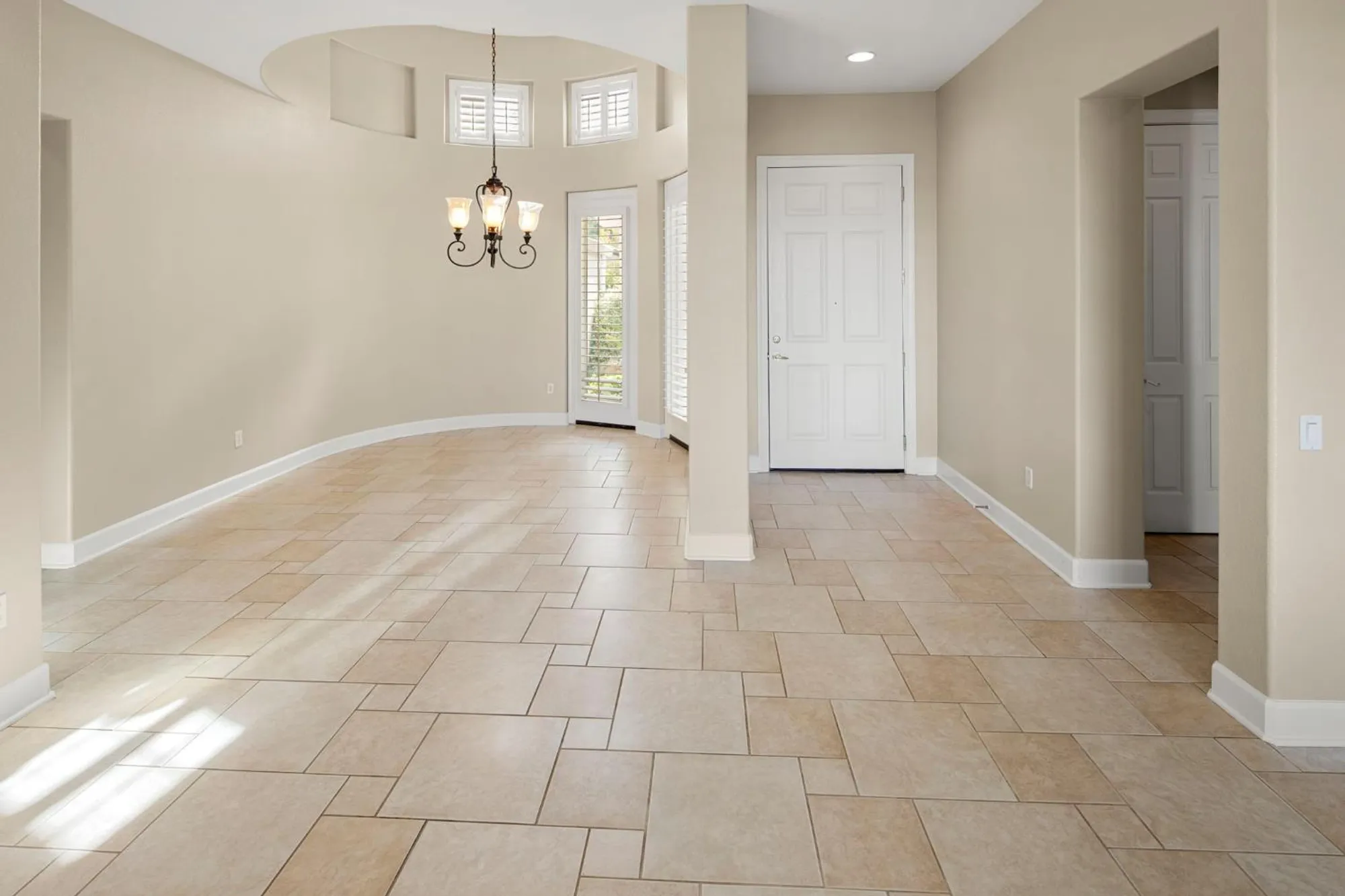 Property Slideshow image 8 of 77 | 1554 summerhill ln, Lincoln, CA, 95648