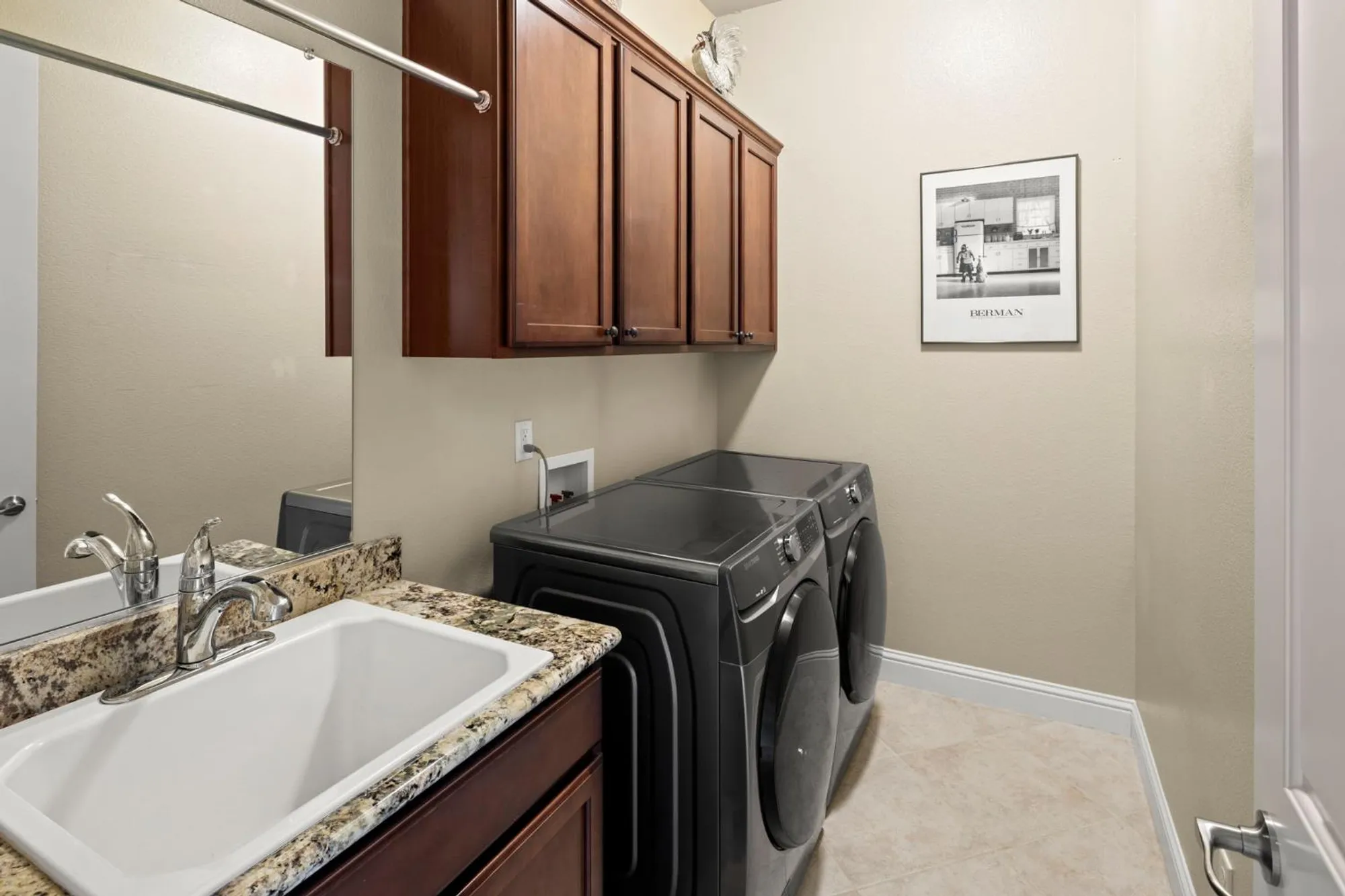 Property Slideshow image 30 of 68 | 2072 brixham dr, Roseville, CA, 95747
